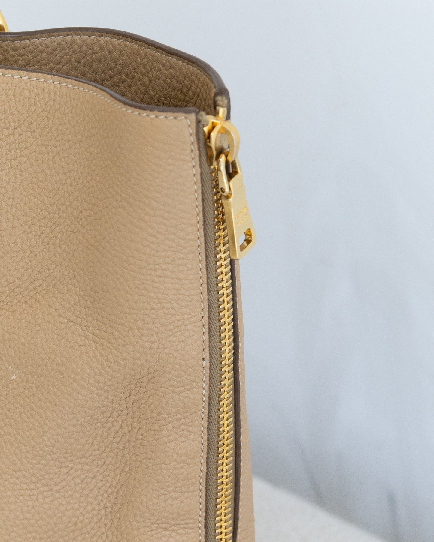 PRADA ZIpper Tote