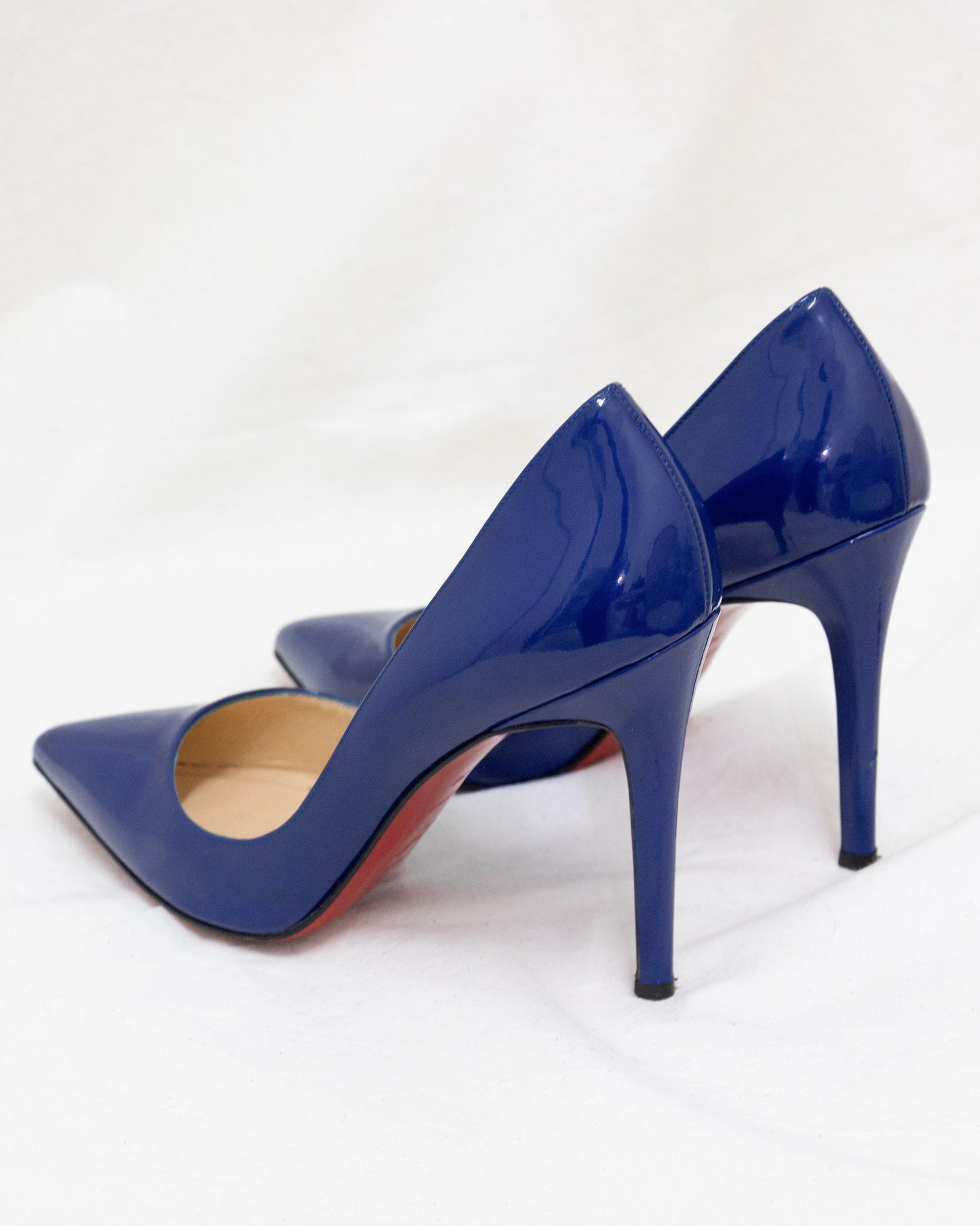 CHRISTIAN LOUBOUTIN 38 - THE VOG CLOSET