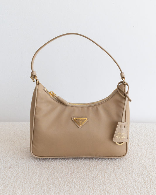 PRADA Re-Edition 2000