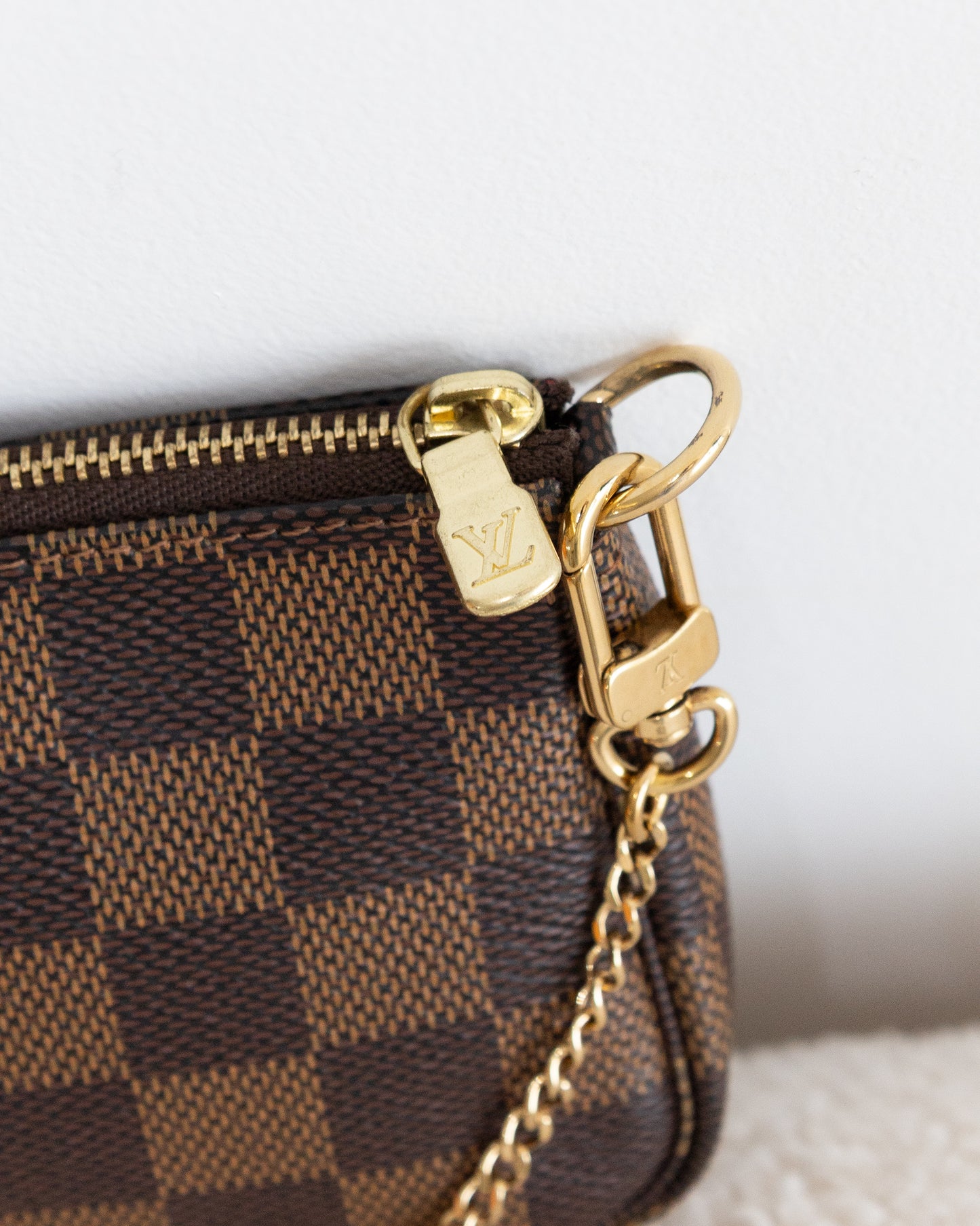 LOUIS VUITTON Mini Pochette Accessoires