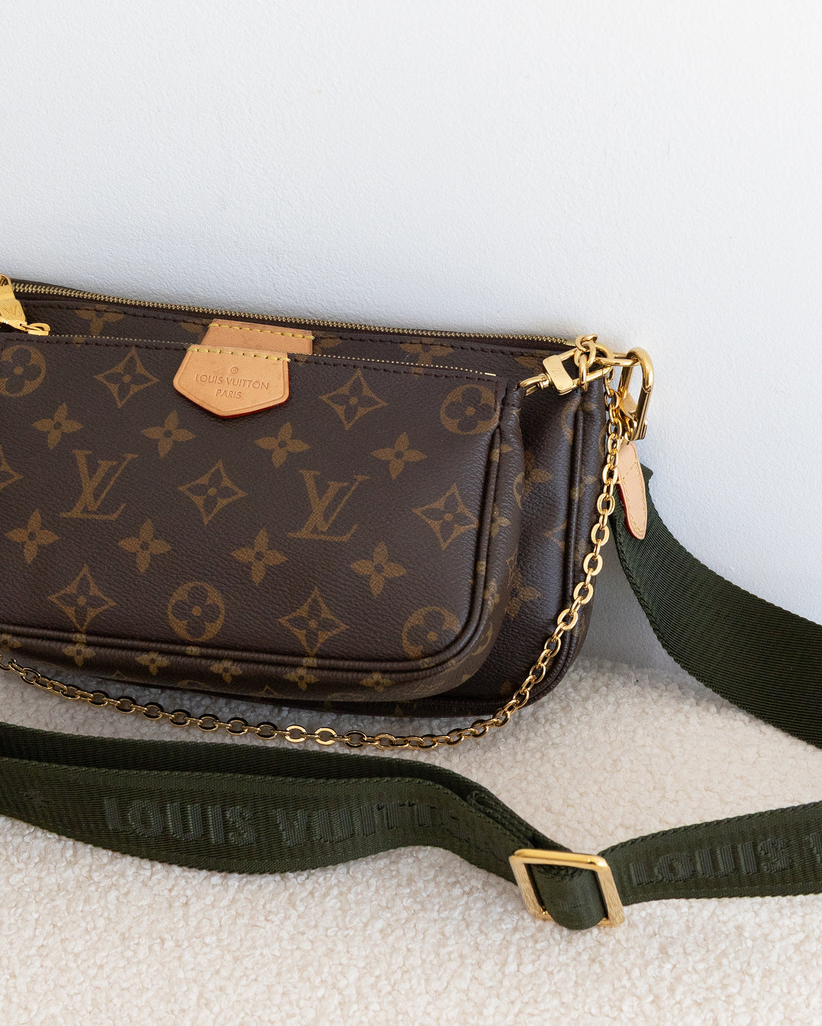LOUIS VUITTON Multipochette Accessoires