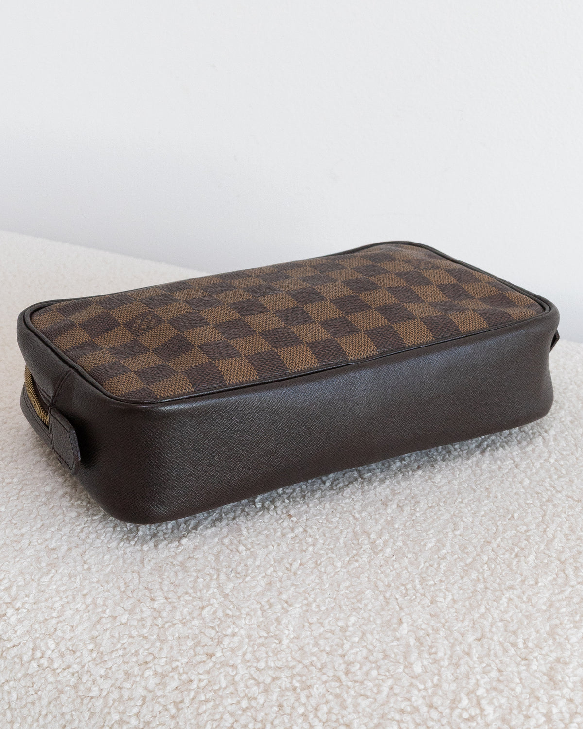 LOUIS VUITTON Trousse Toilette 25