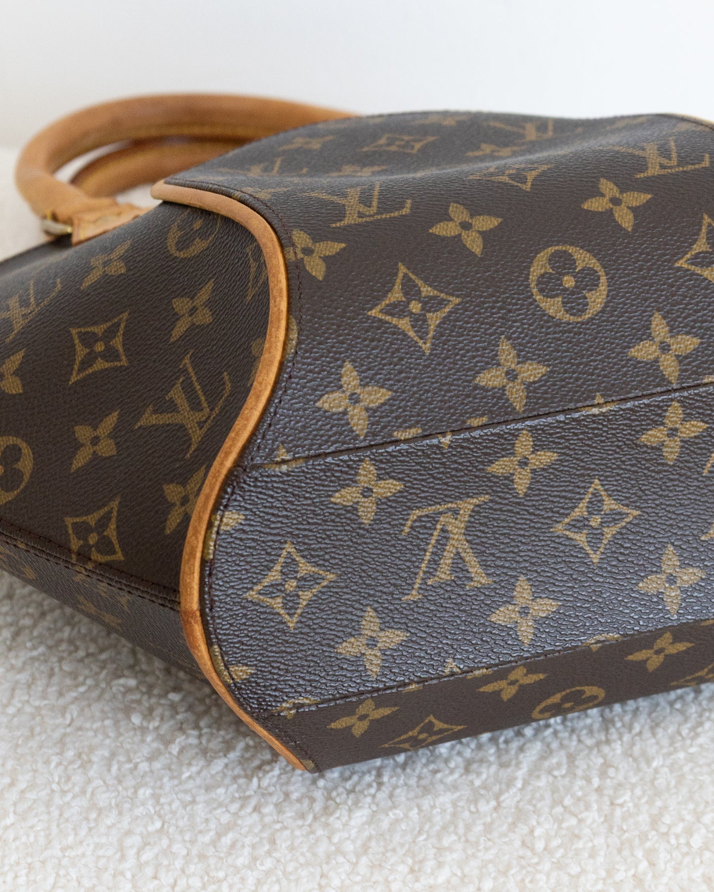 LOUIS VUITTON Ellipse PM