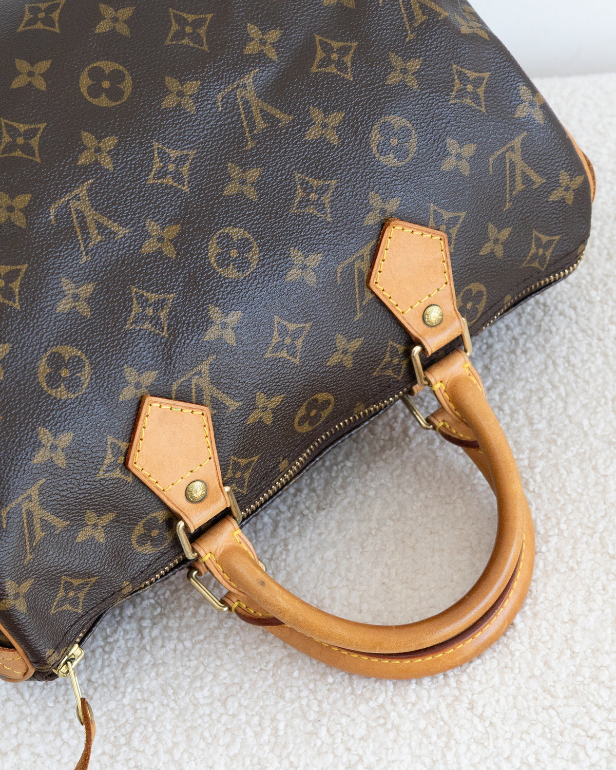 LOUIS VUITTON Speedy 30