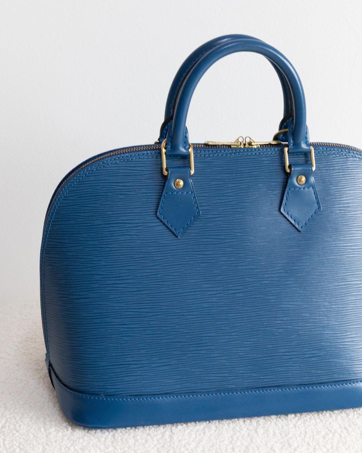 LOUIS VUITTON Alma PM