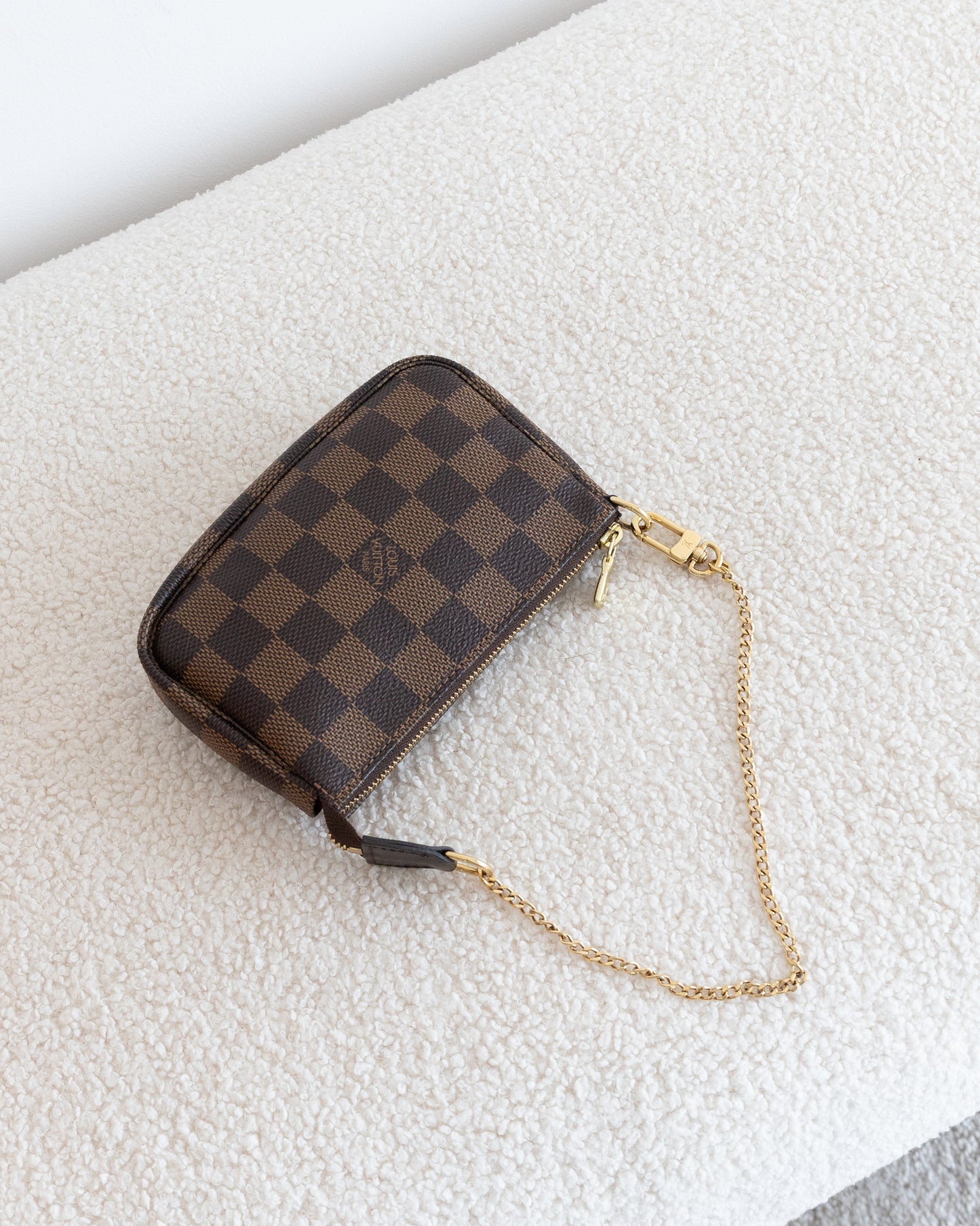 LOUIS VUITTON Mini Pochette Accessoires