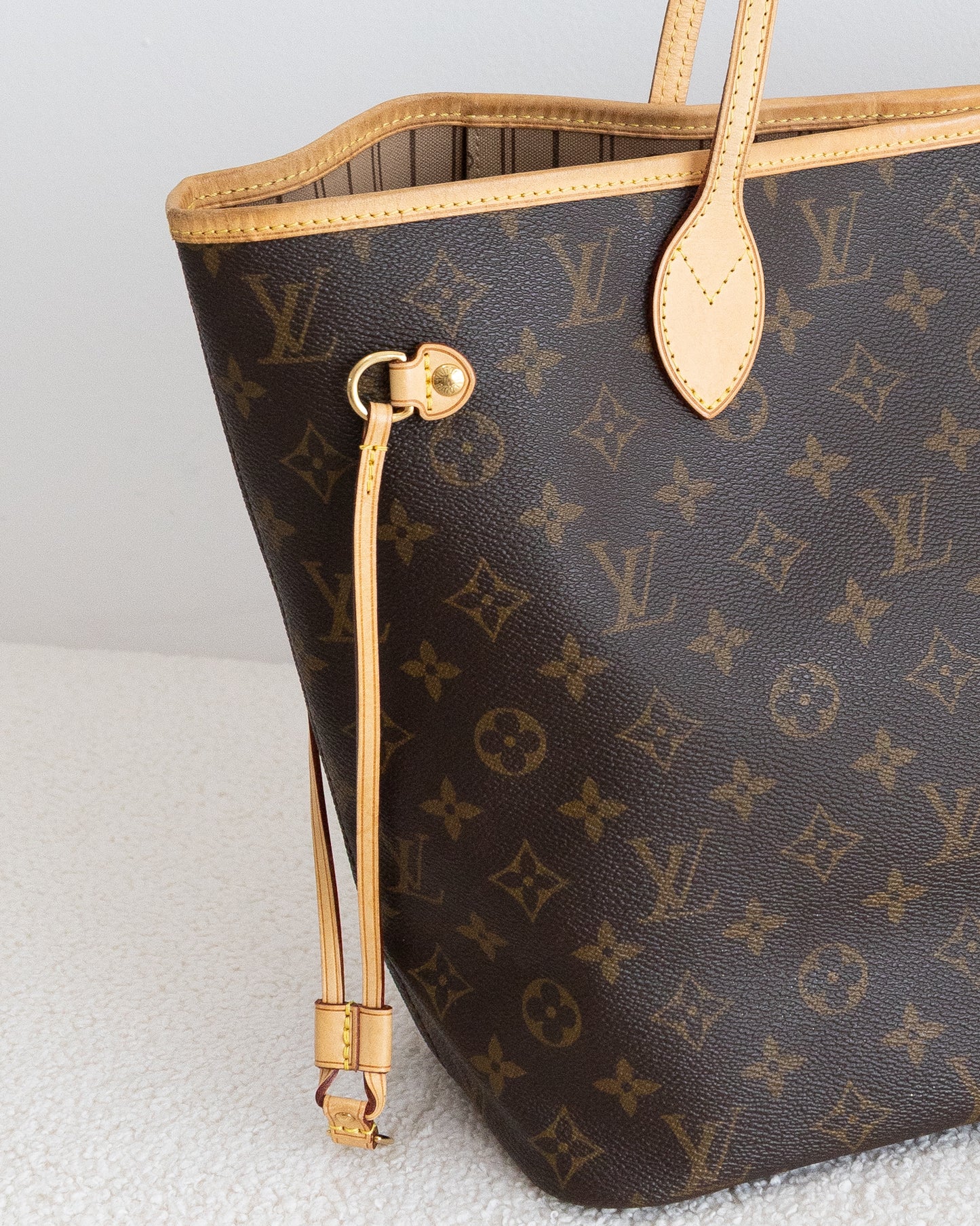 LOUIS VUITTON Neverfull MM