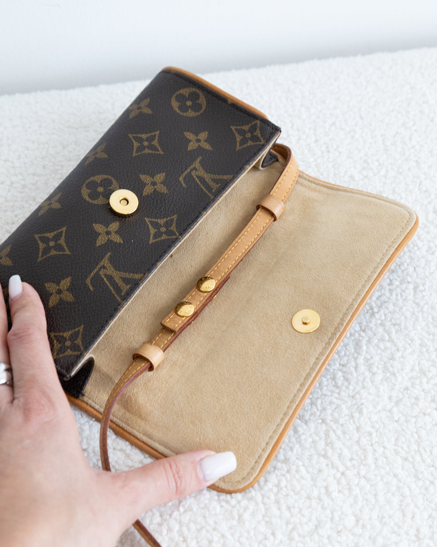 LOUIS VUITTON Twin Pochette