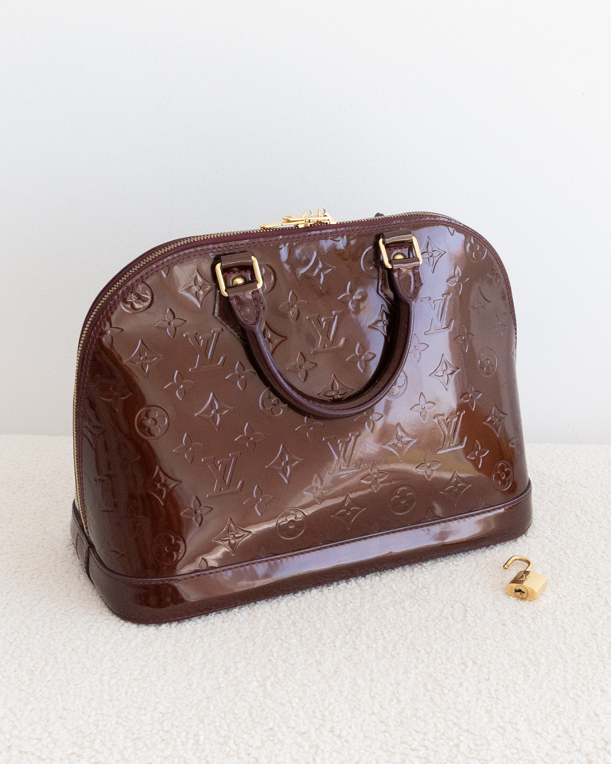 LOUIS VUITTON Alma PM