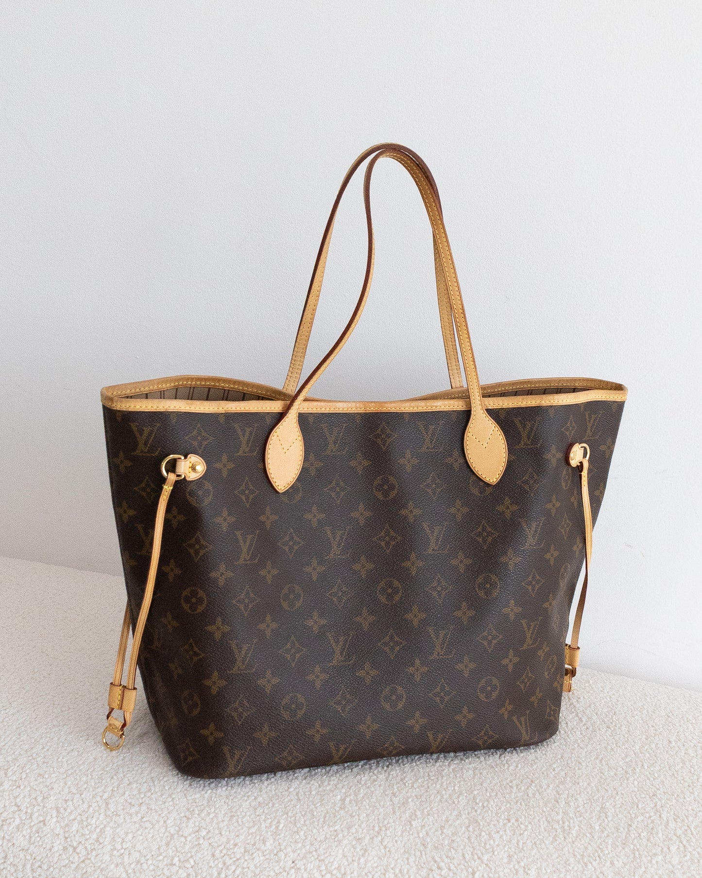 LOUIS VUITTON Neverfull MM