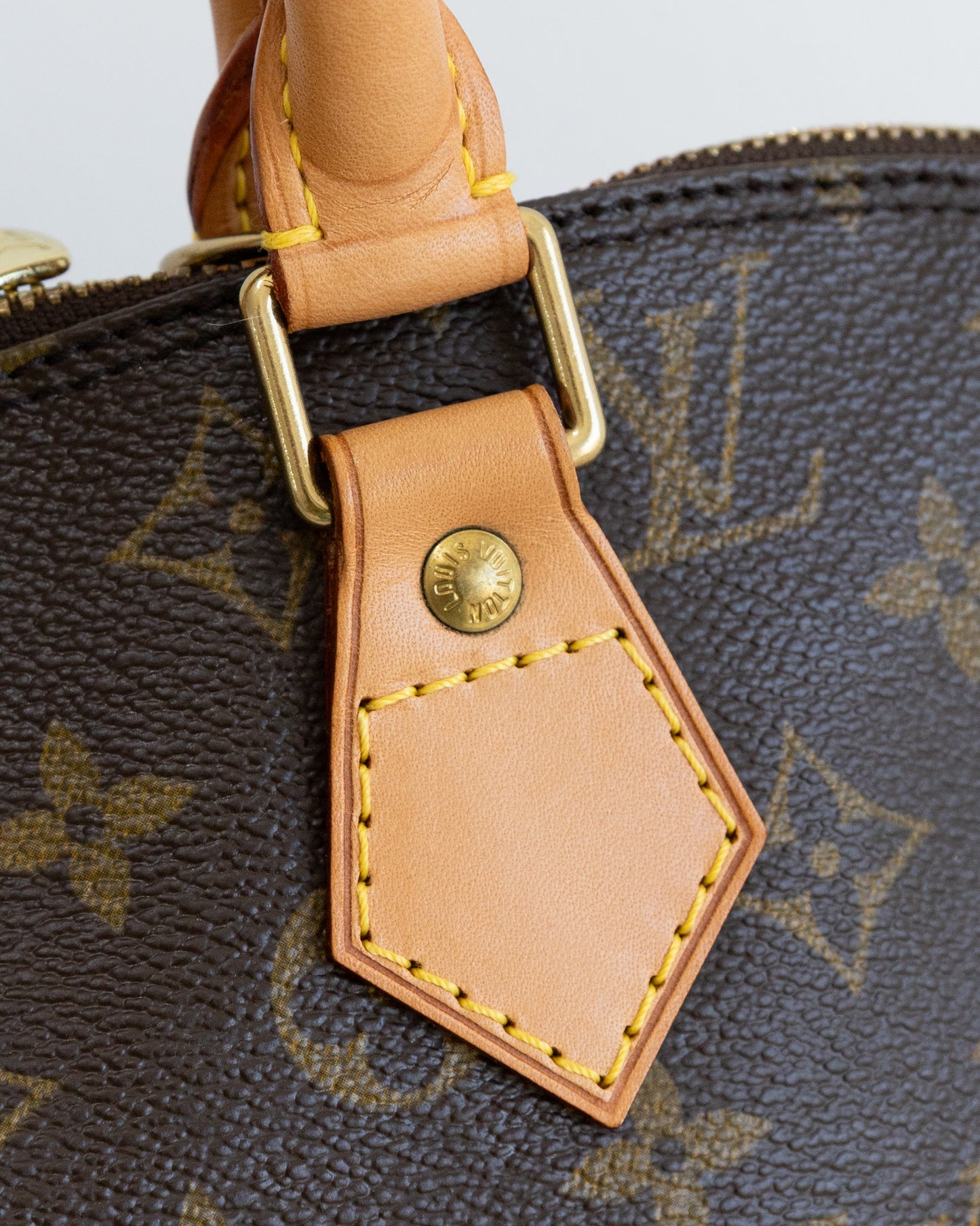 LOUIS VUITTON Alma PM