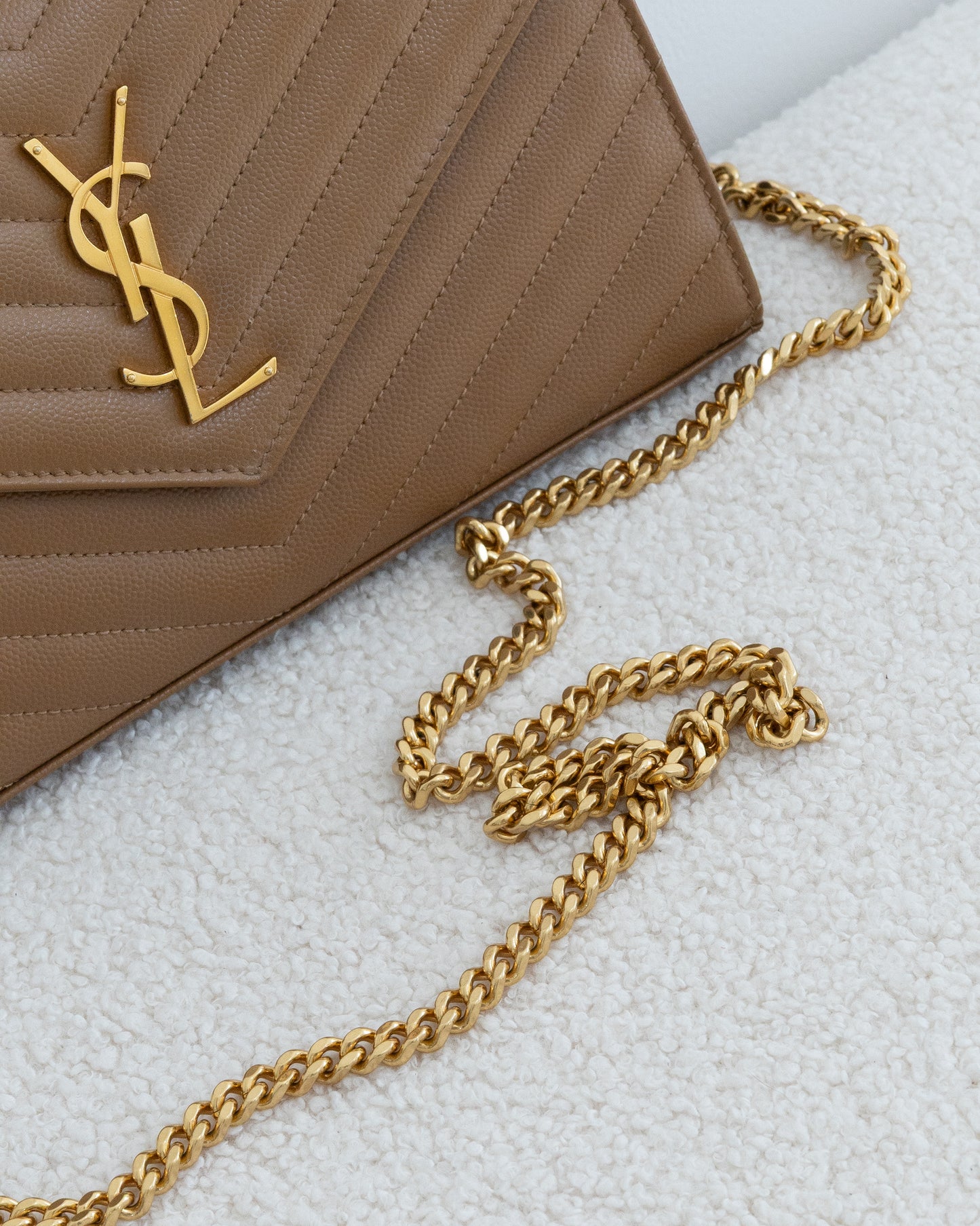 SAINT LAURENT Cassandre WOC