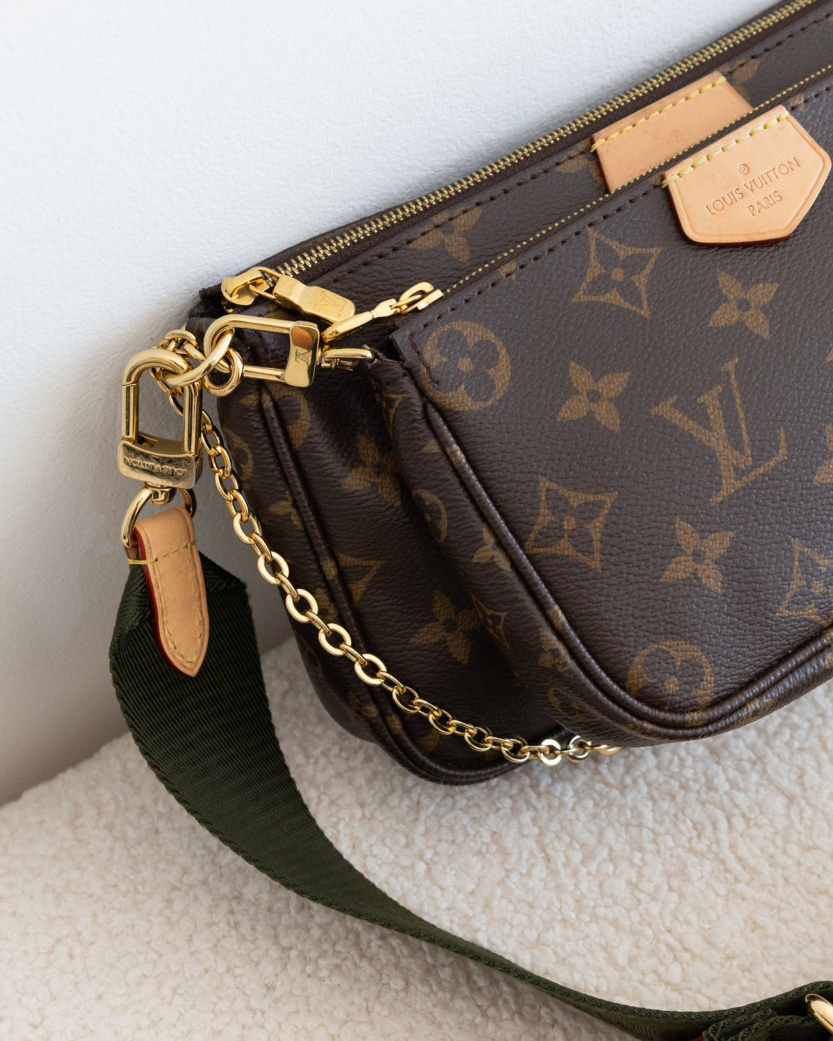 LOUIS VUITTON Multipochette Accessoires