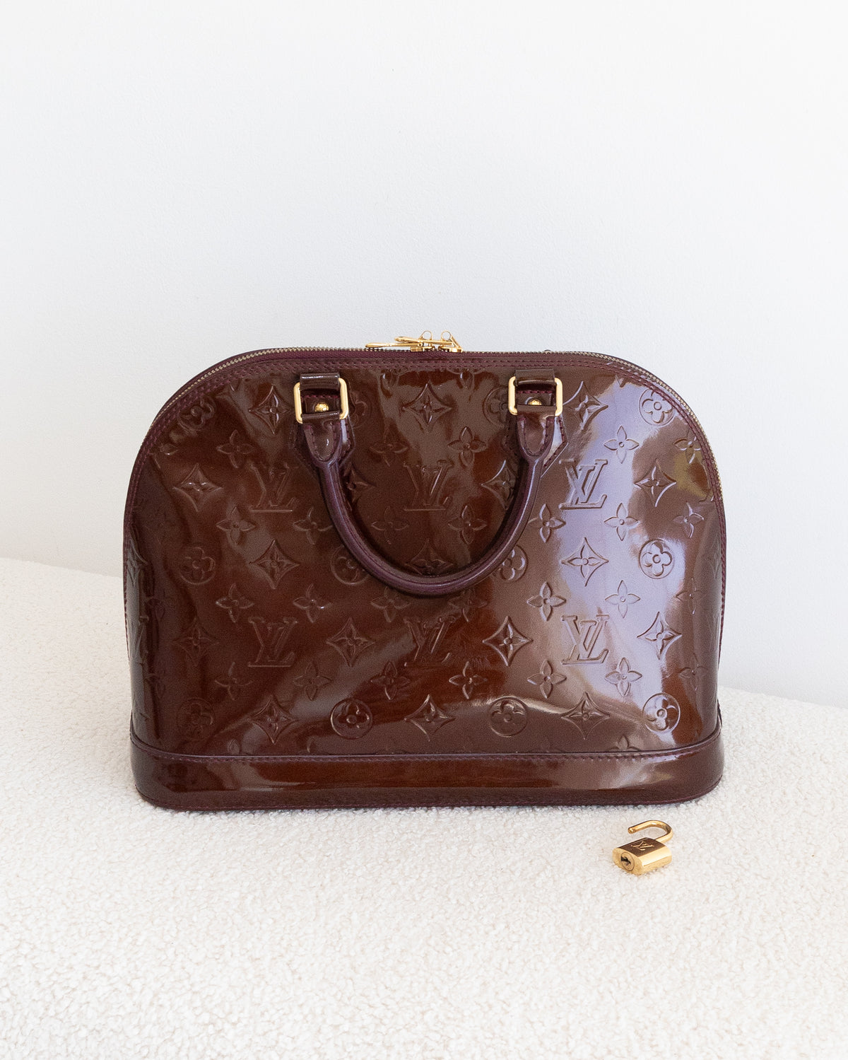 LOUIS VUITTON Alma PM