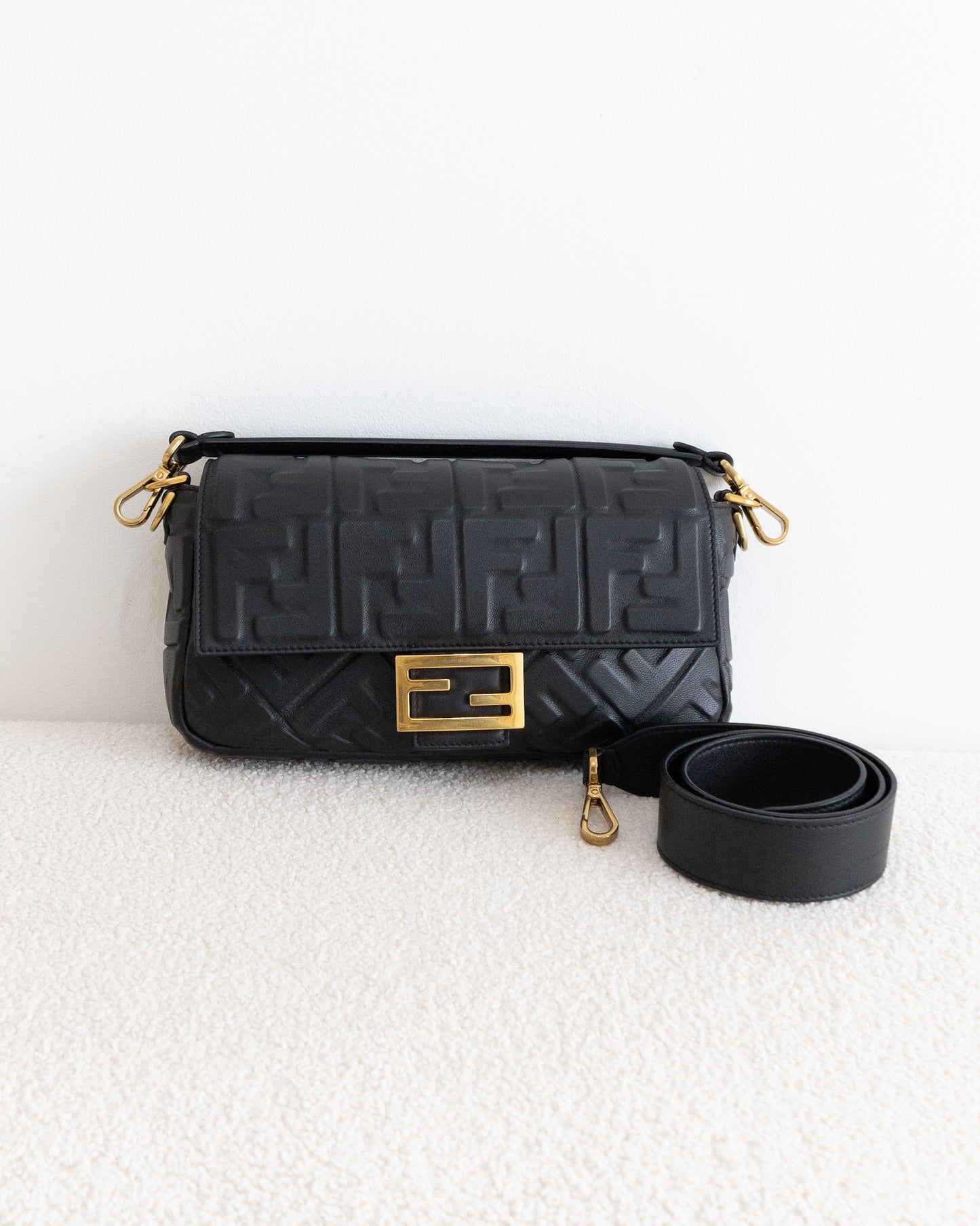 FENDI Baguette 2 ways