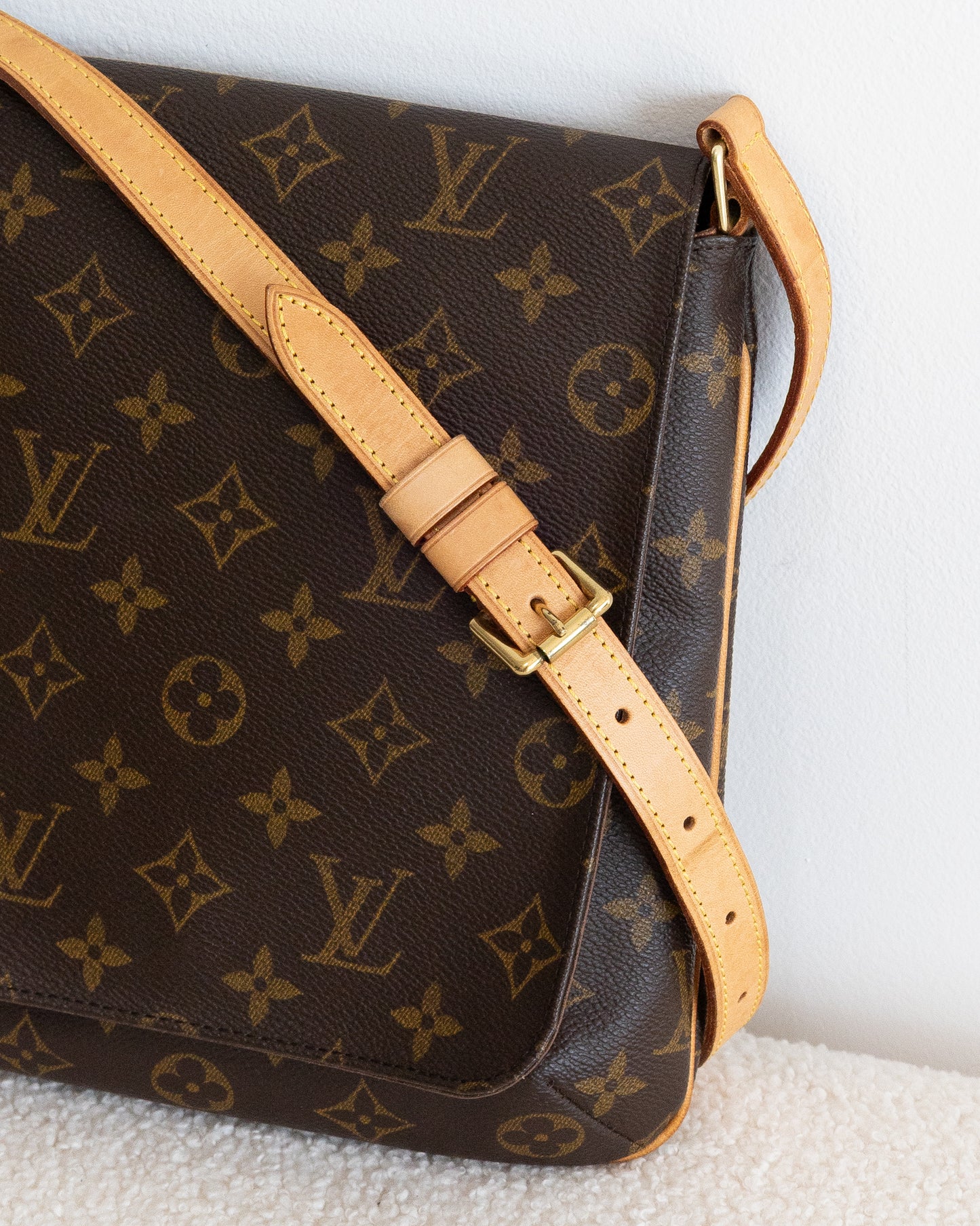 LOUIS VUITTON Musette Salsa PM