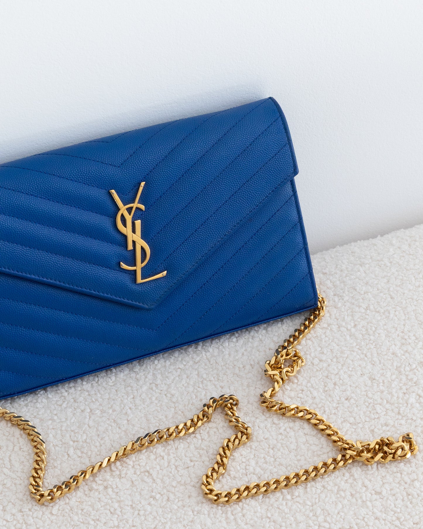 SAINT LAURENT Cassandre WOC