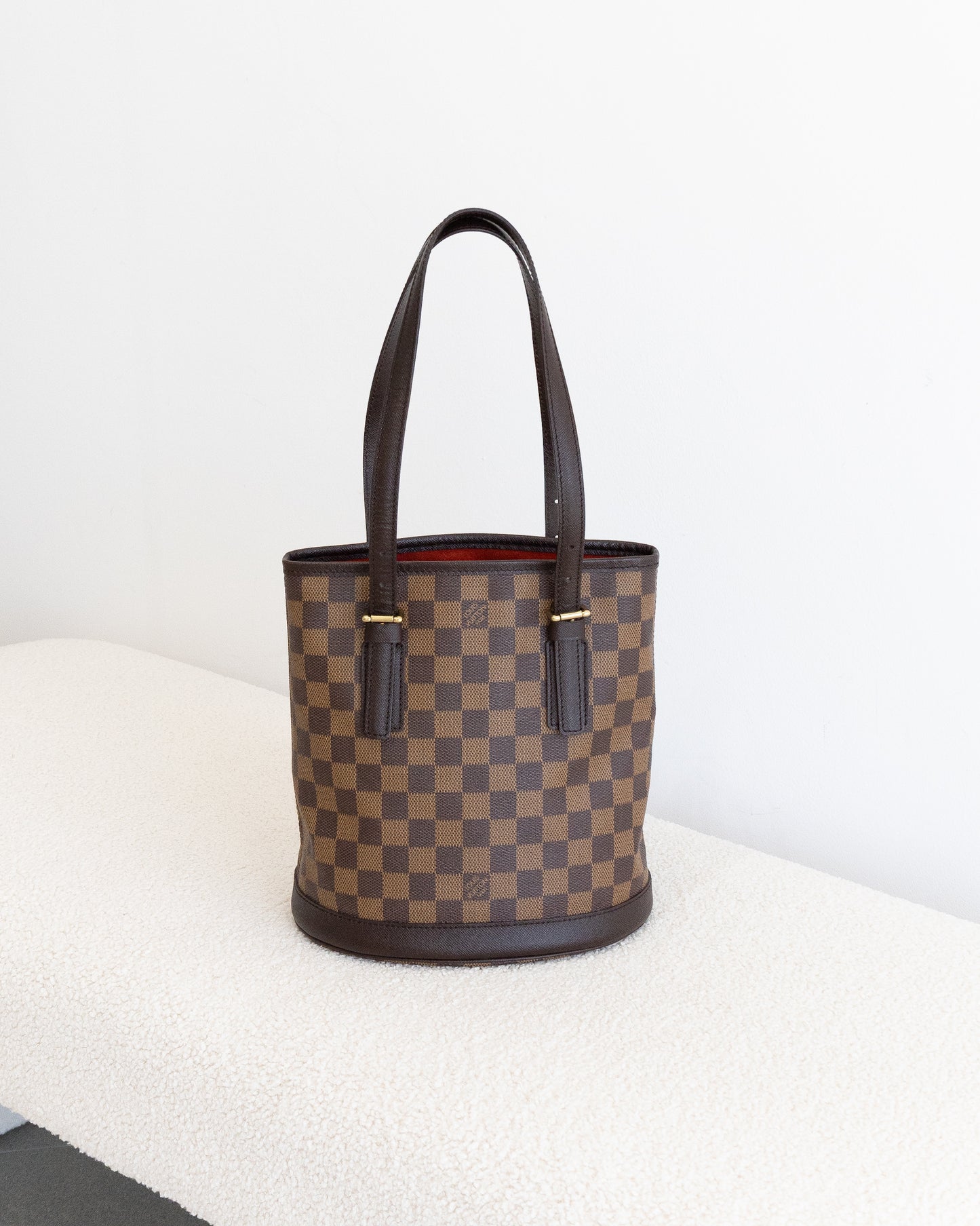 LOUIS VUITTON Marais Bucket