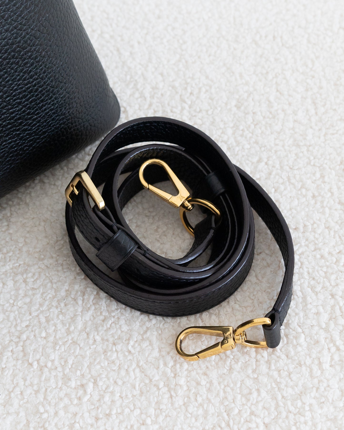 LOUIS VUITTON Capucines BB