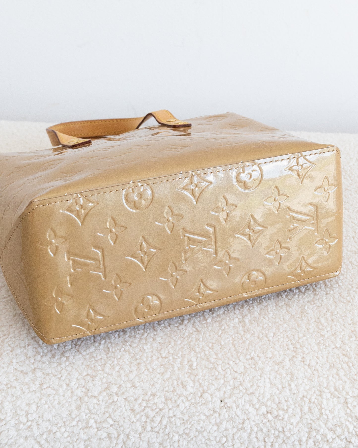 LOUIS VUITTON Reade PM