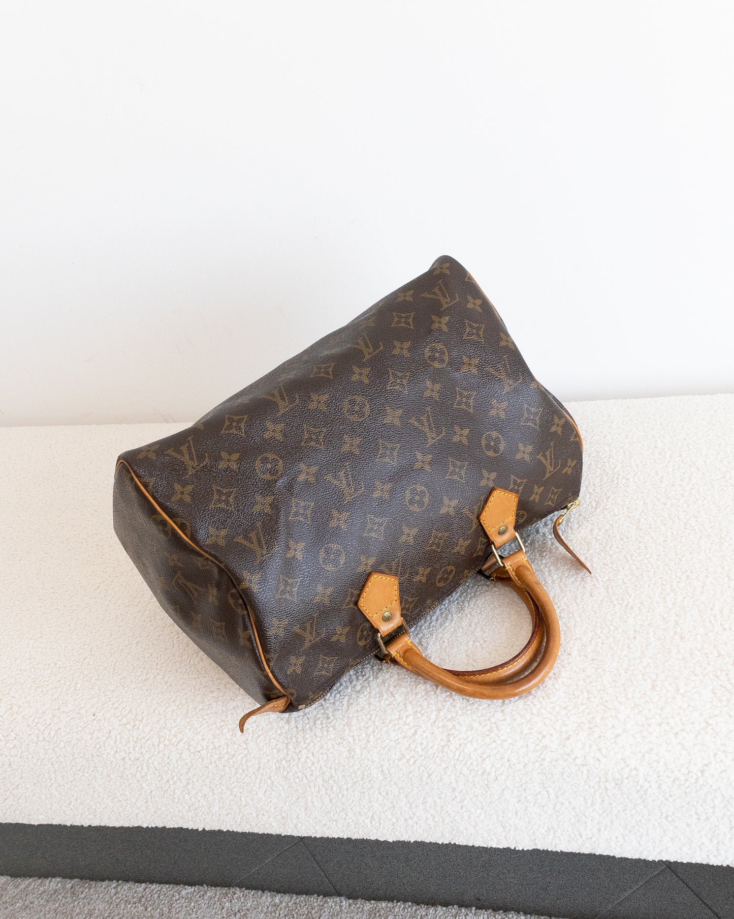 LOUIS VUITTON Speedy 30