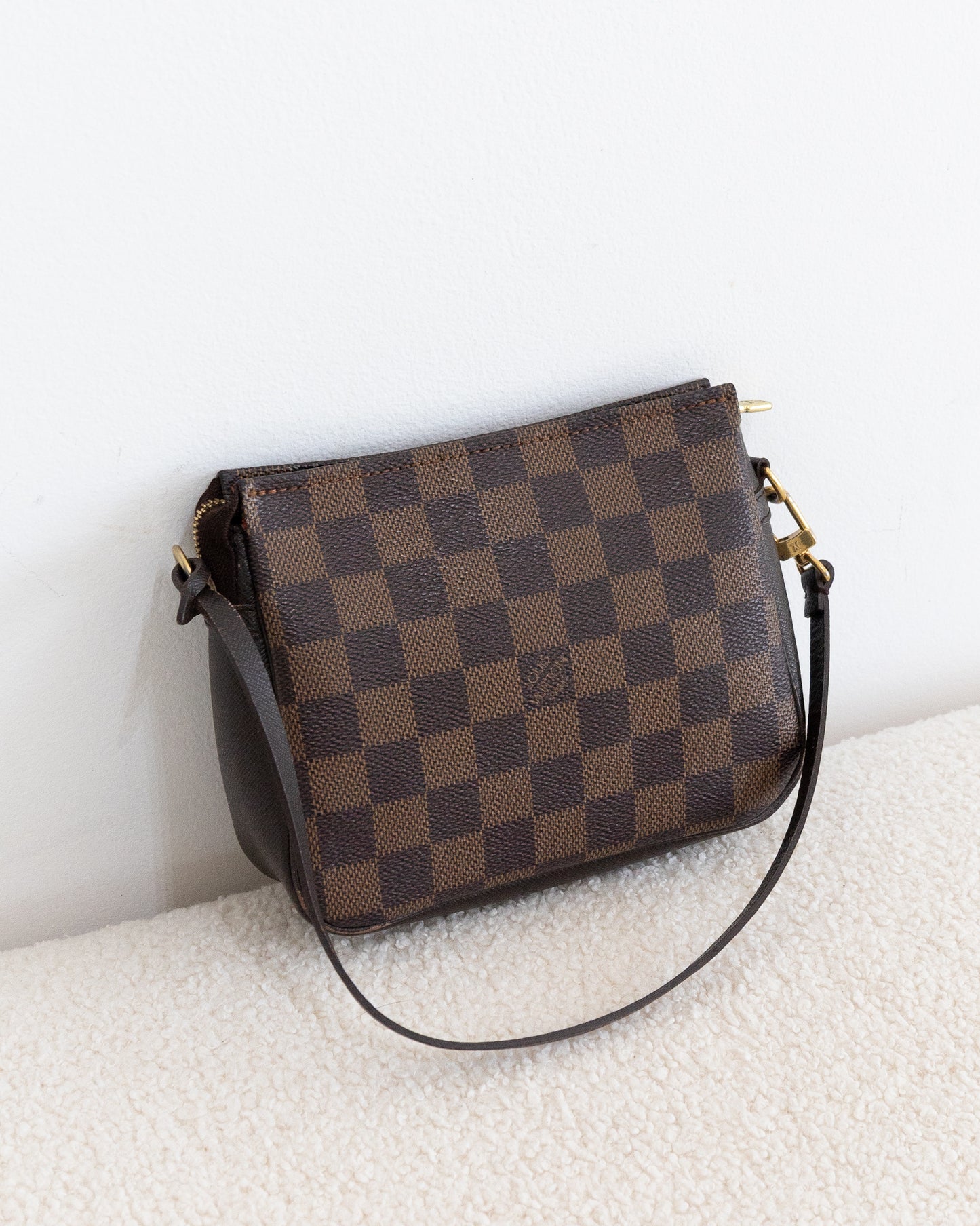 LOUIS VUITTON Trousse Pochette
