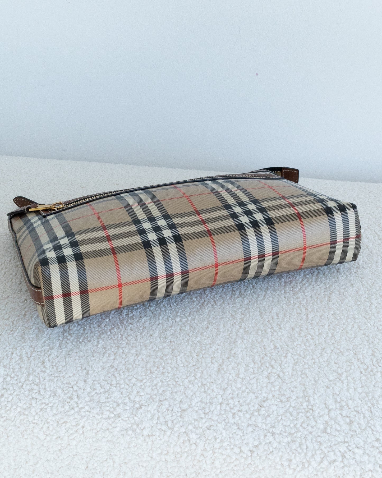 BURBERRY Large Pouch