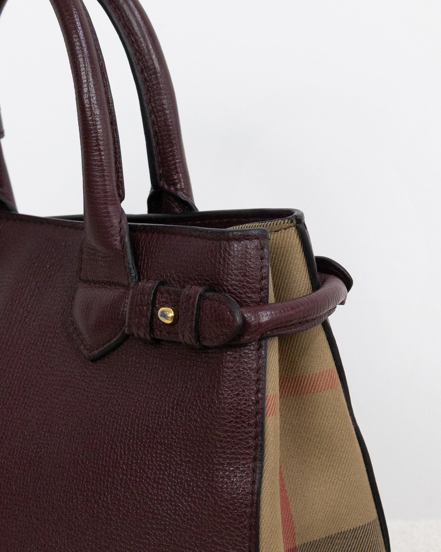 BURBERRY Banner Small