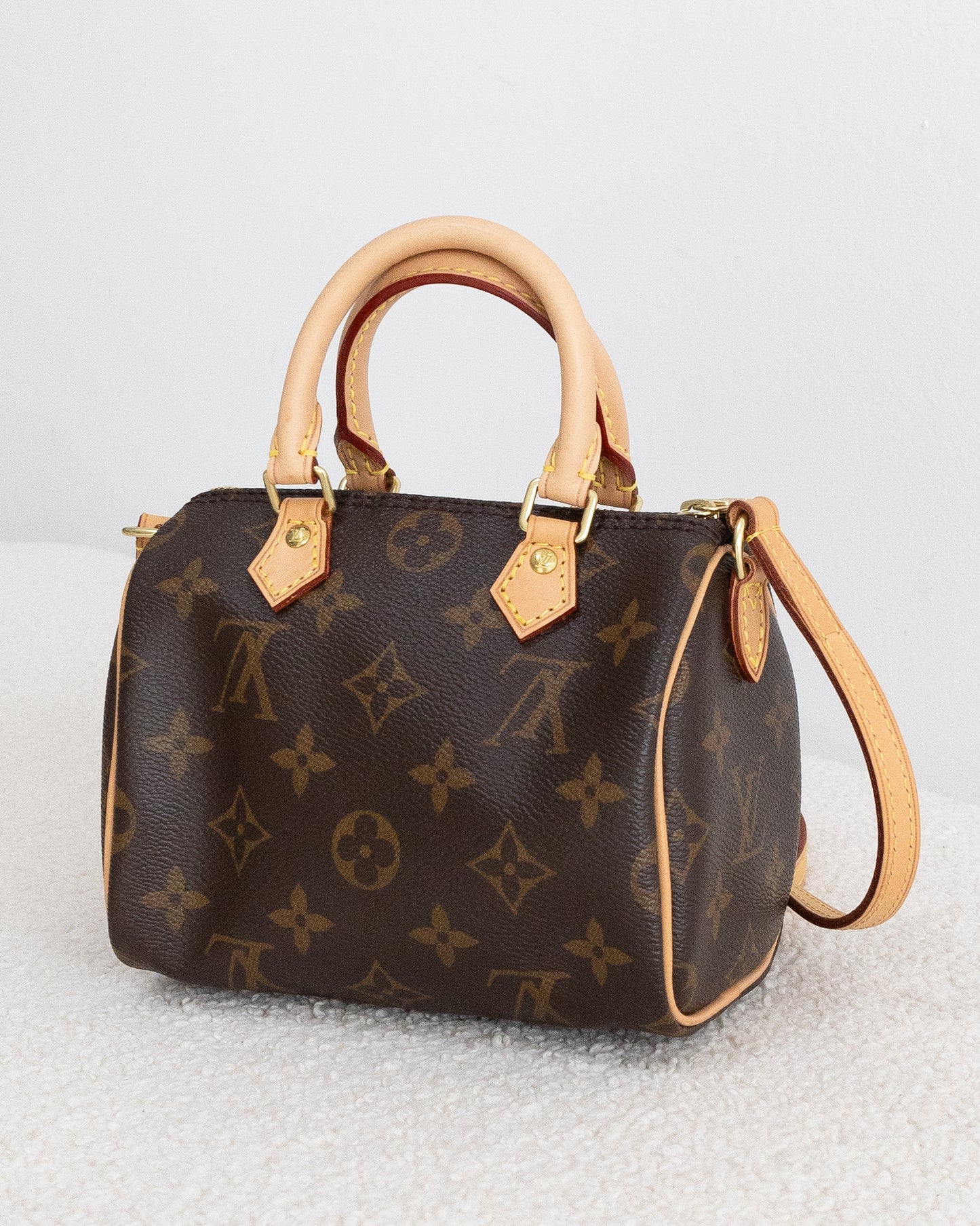 LOUIS VUITTON Speedy Nano