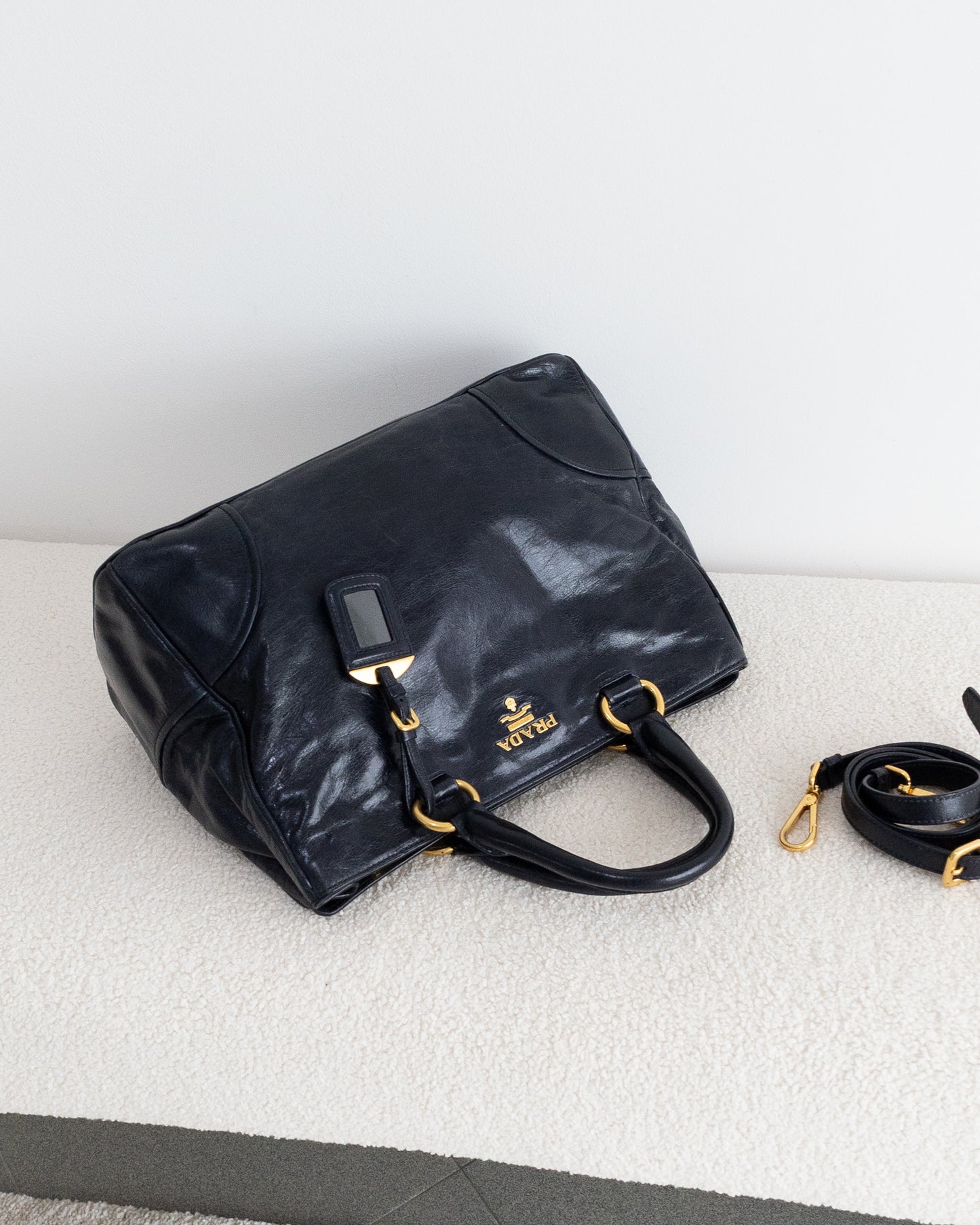 PRADA Vitello Shine
