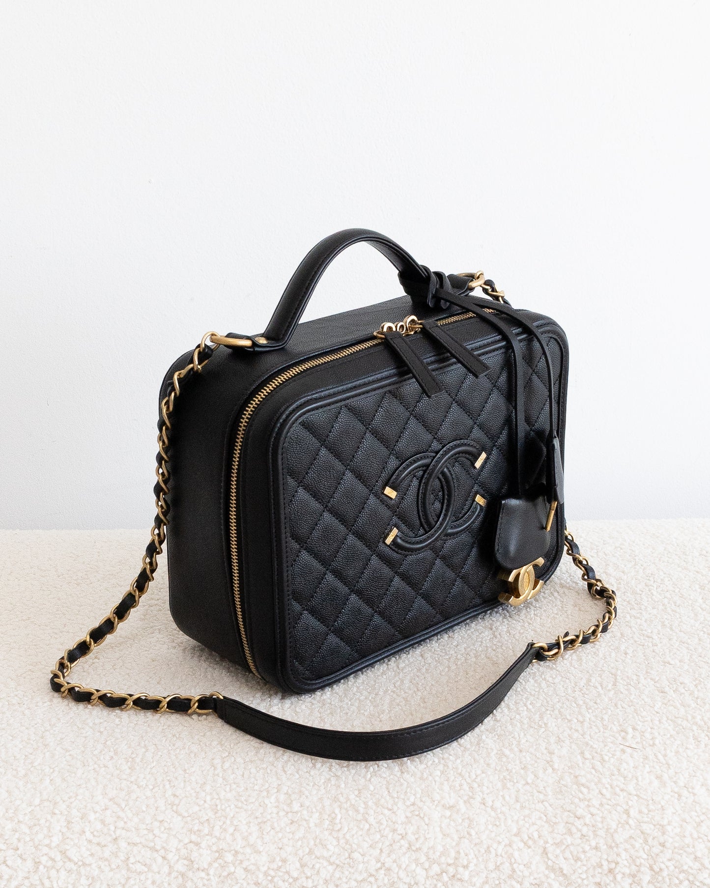 CHANEL Filigree Vanity Medium