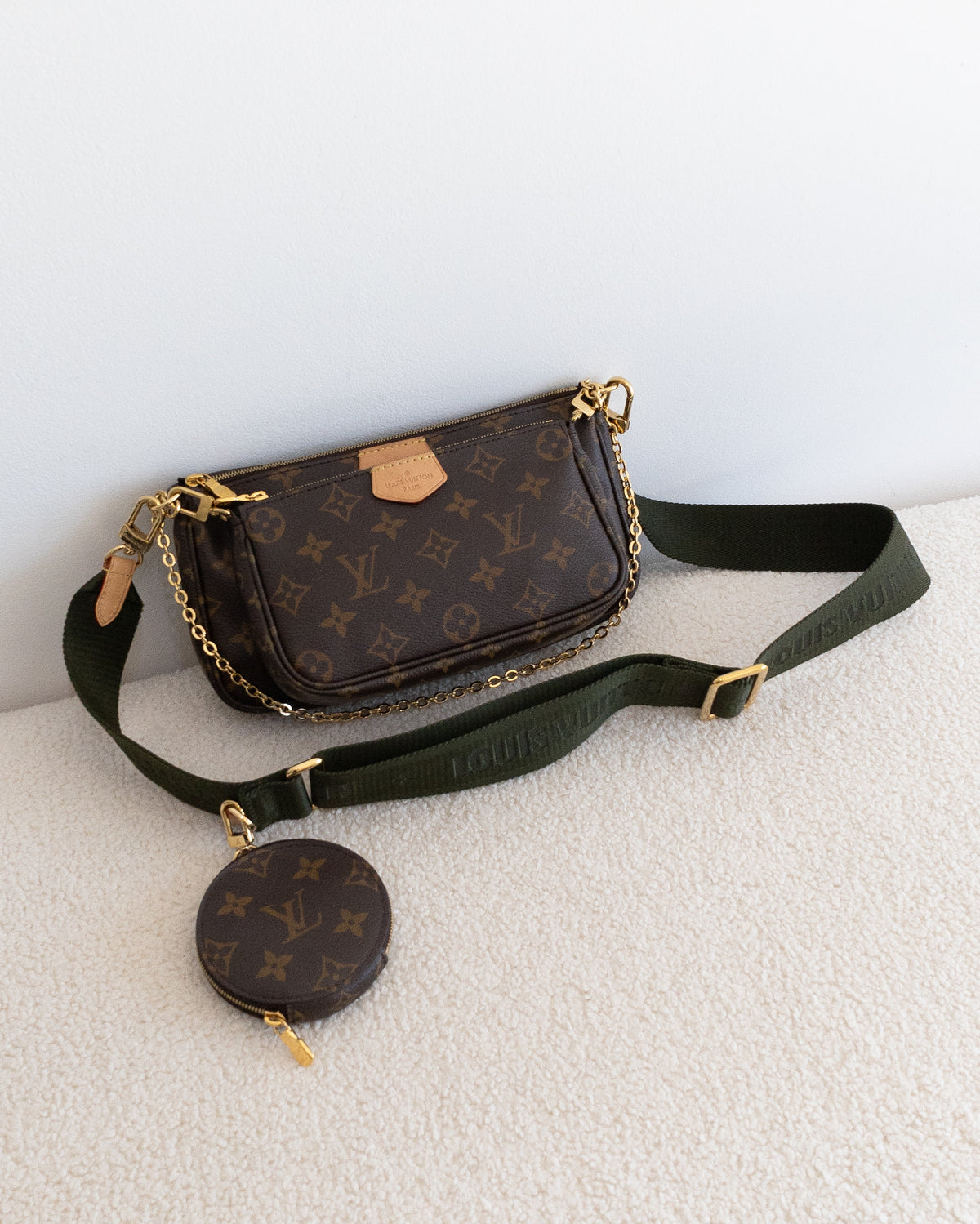LOUIS VUITTON Multipochette Accessoires