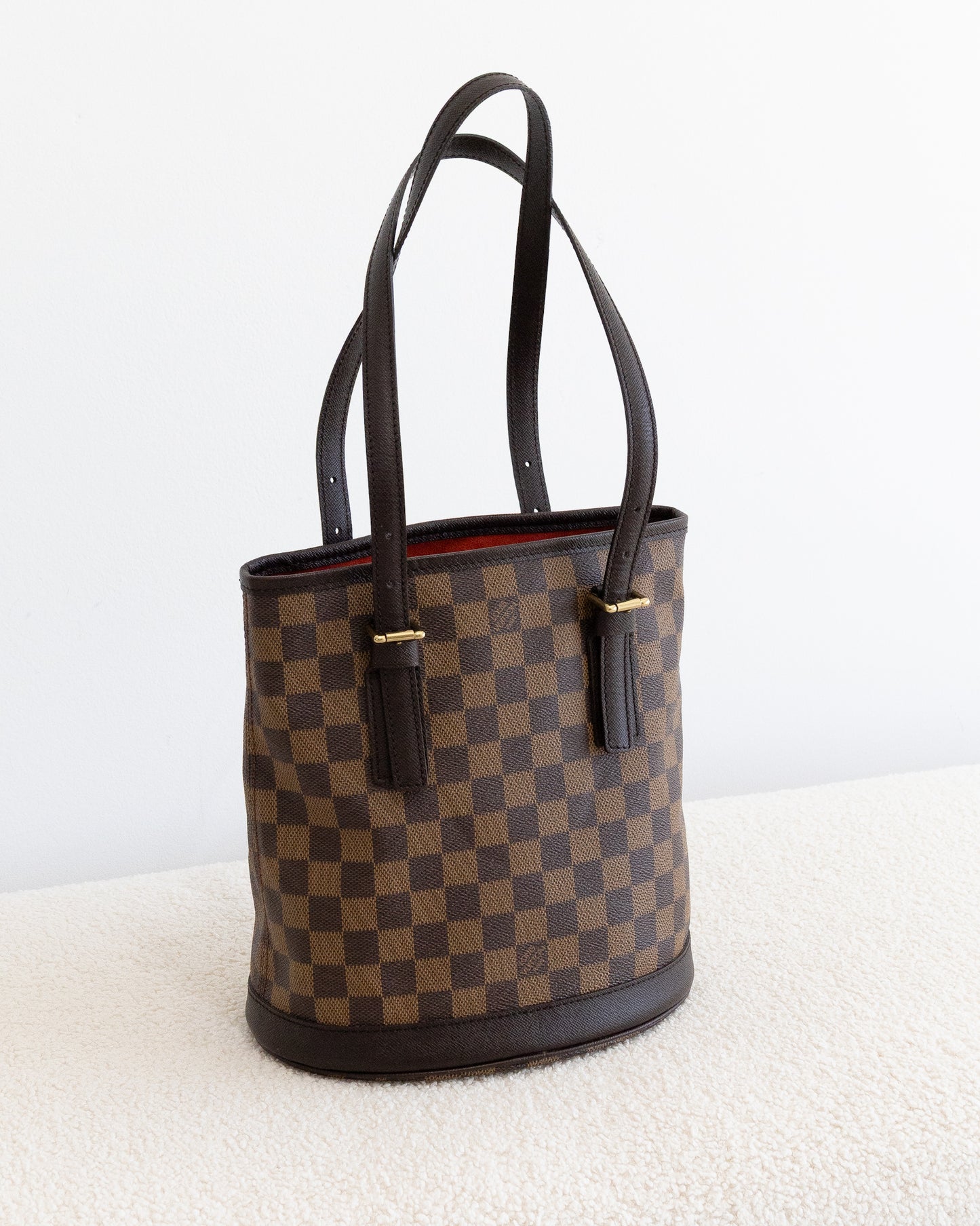 LOUIS VUITTON Marais Bucket