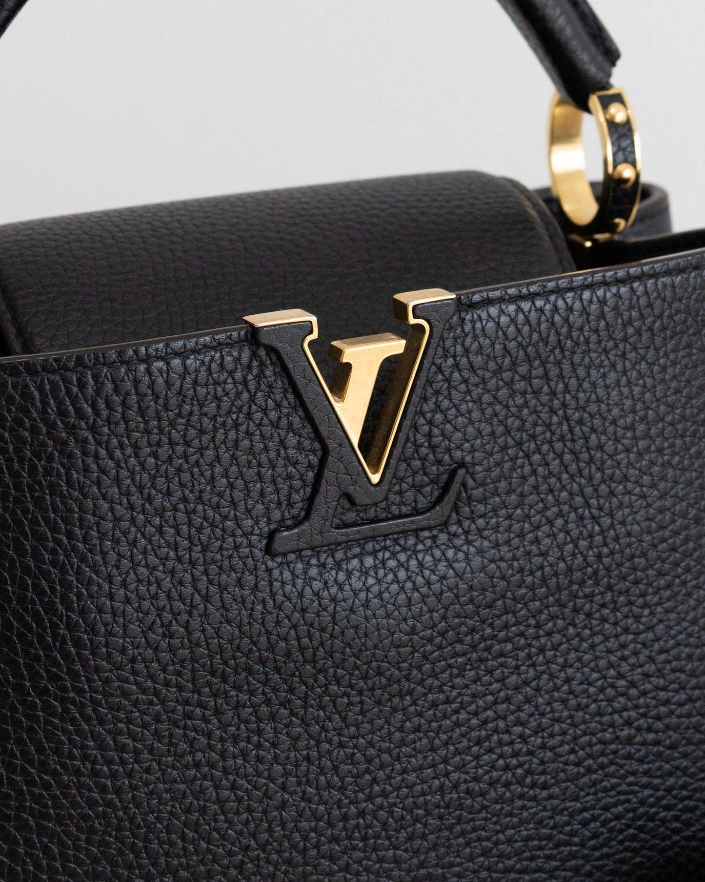 LOUIS VUITTON Capucines BB