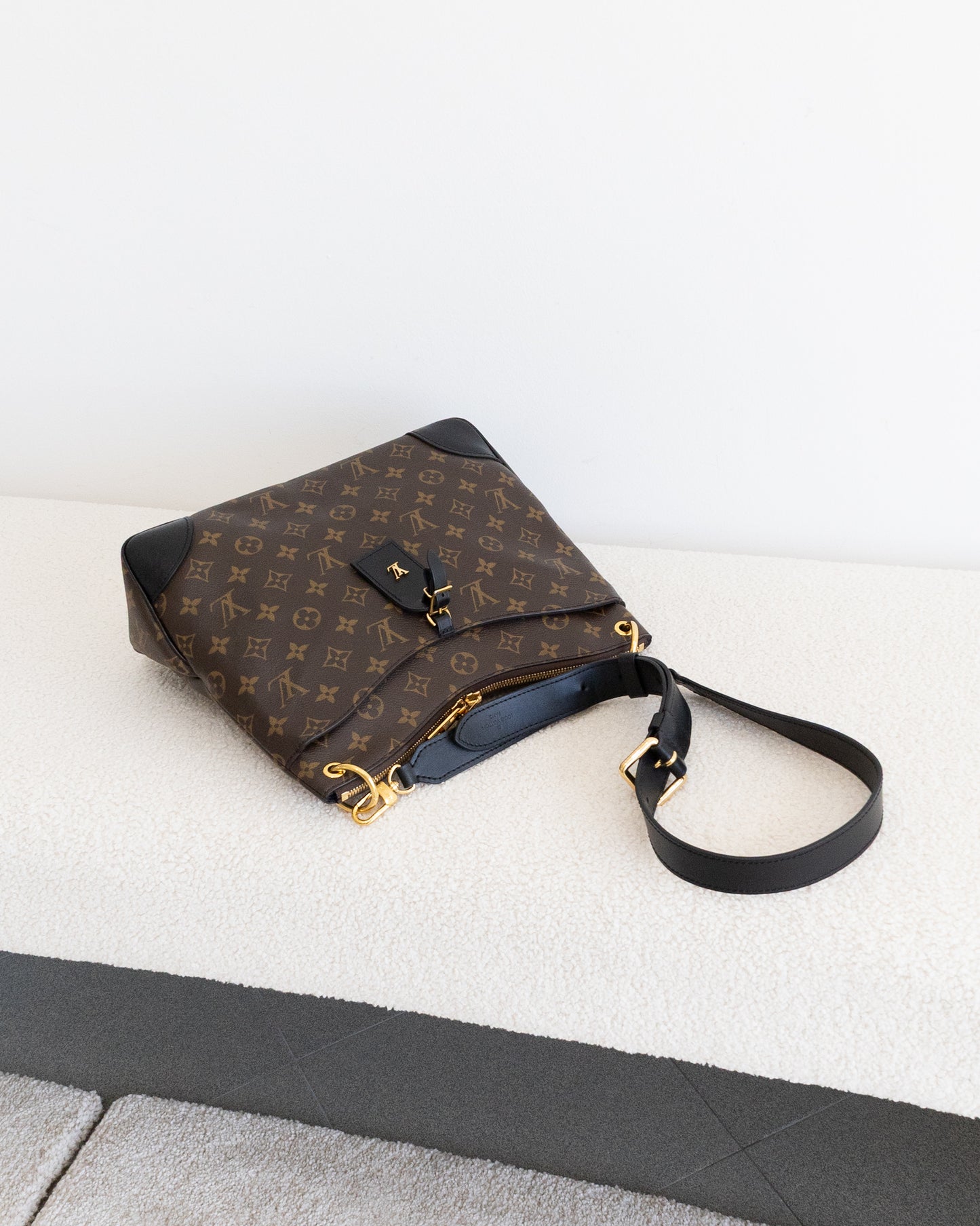 LOUIS VUITTON Ondeon MM