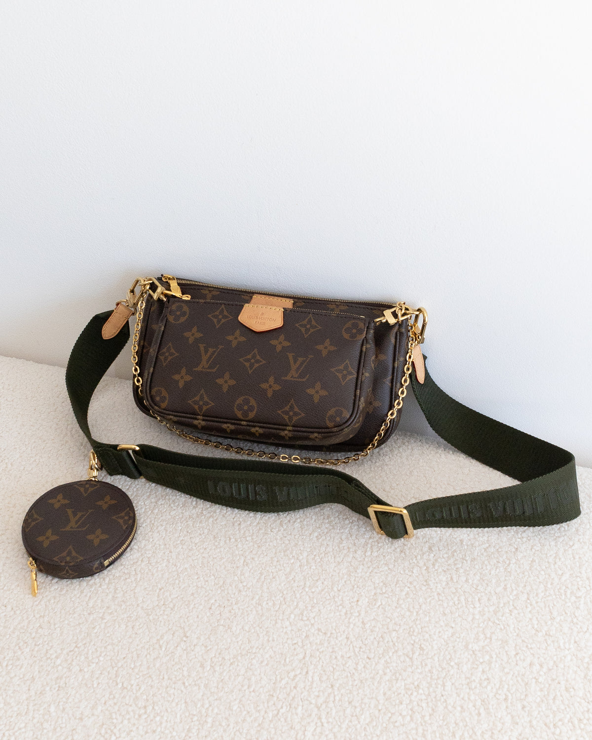 LOUIS VUITTON Multipochette Accessoires