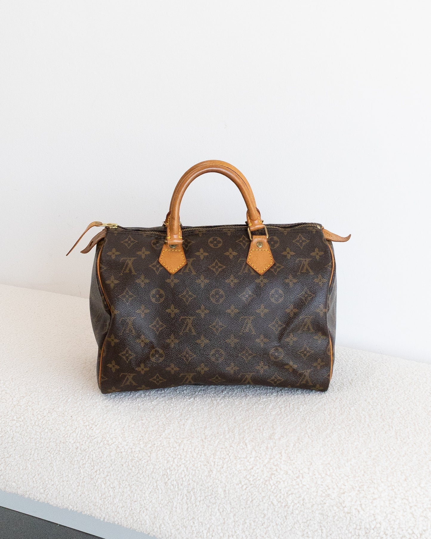 LOUIS VUITTON Speedy 30