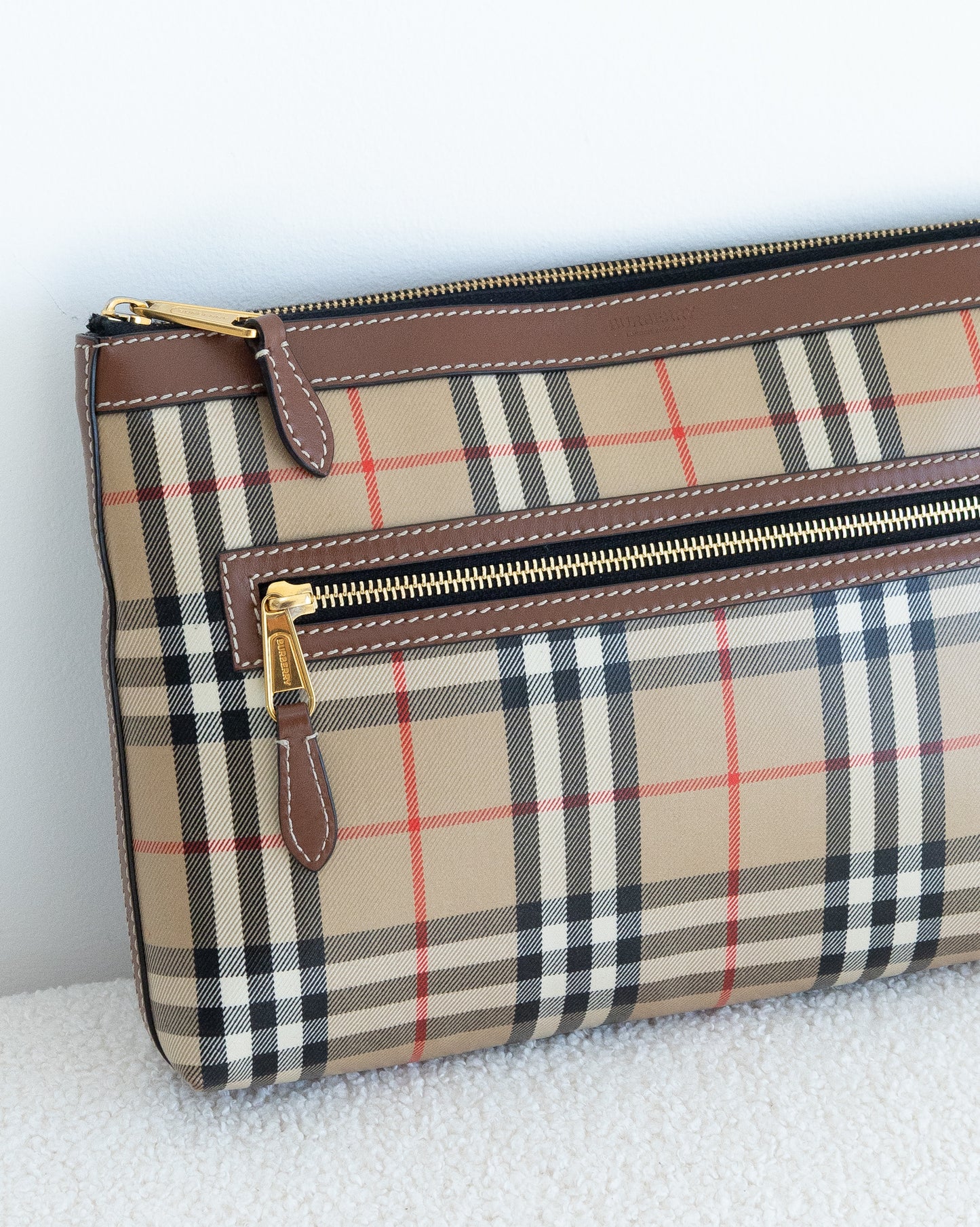 BURBERRY Large Pouch