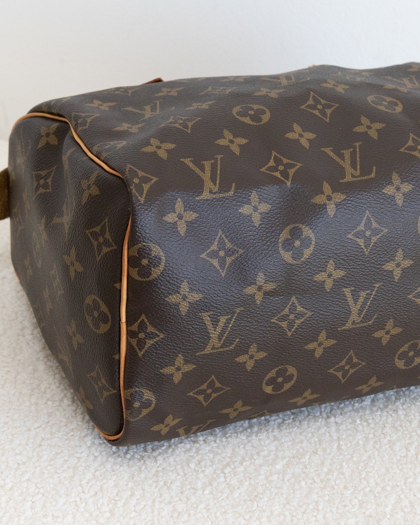 LOUIS VUITTON Speedy 25