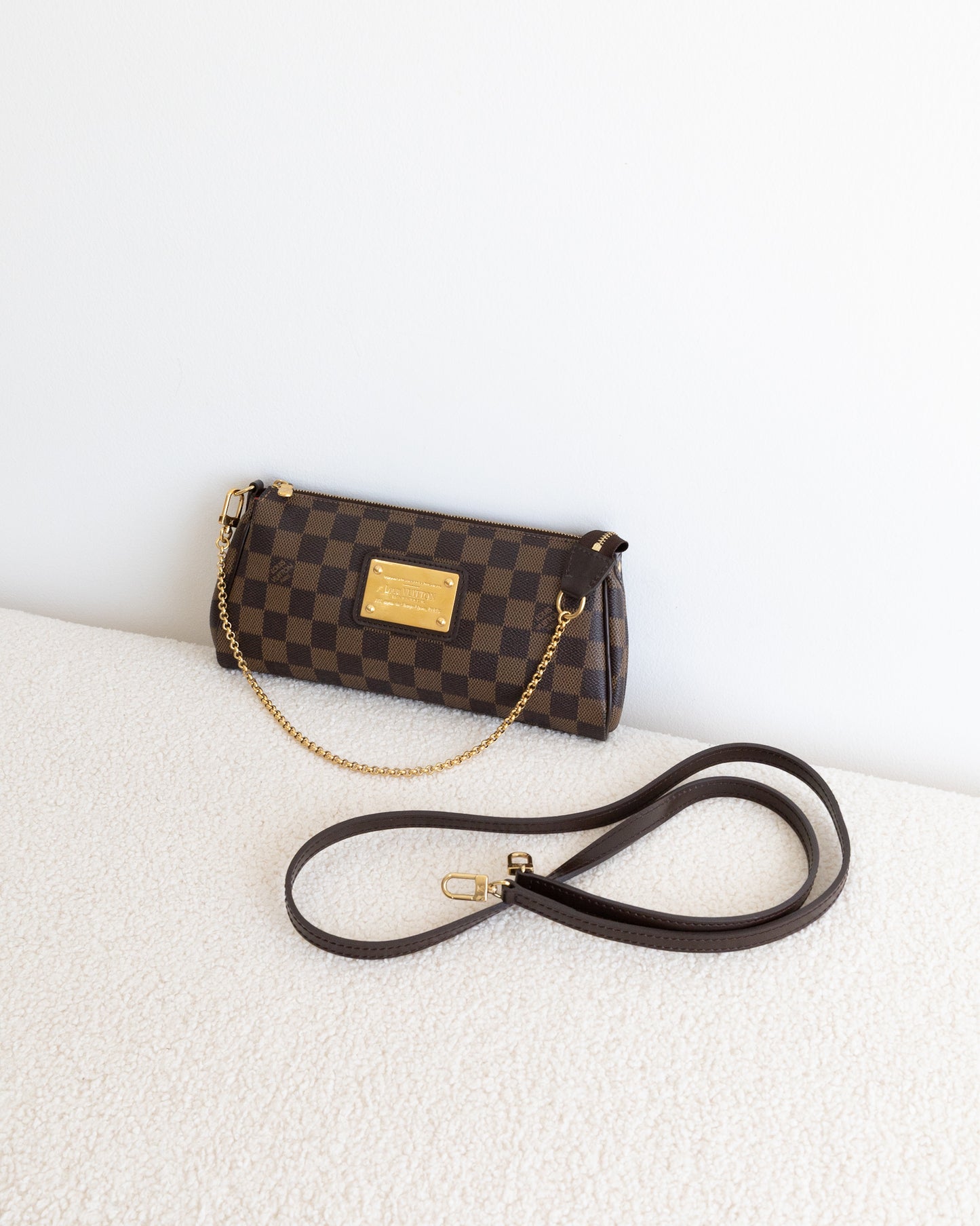 LOUIS VUITTON Eva Pochette