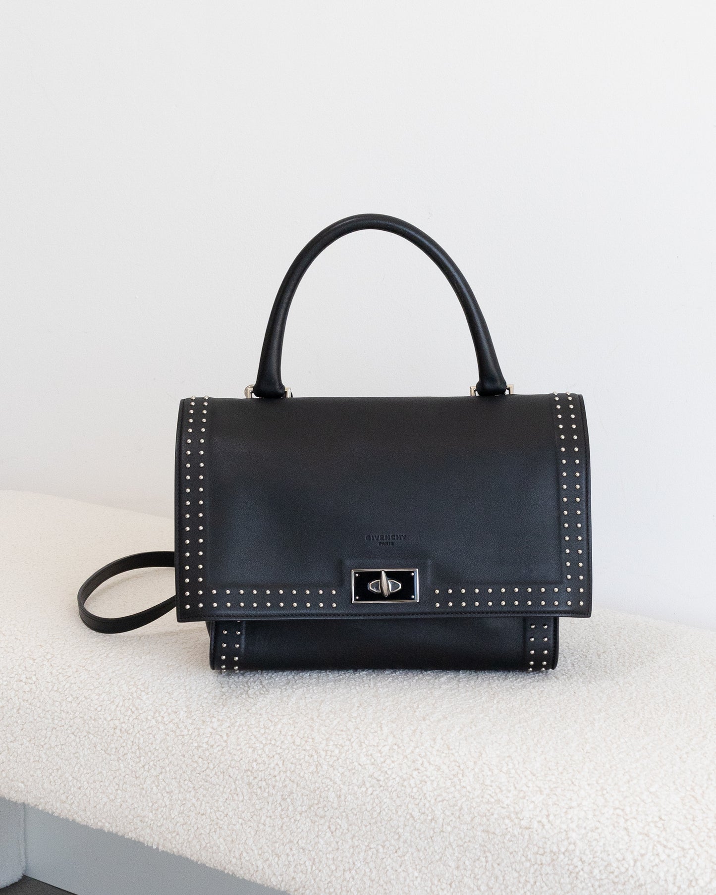 GIVENCHY Medium Shark