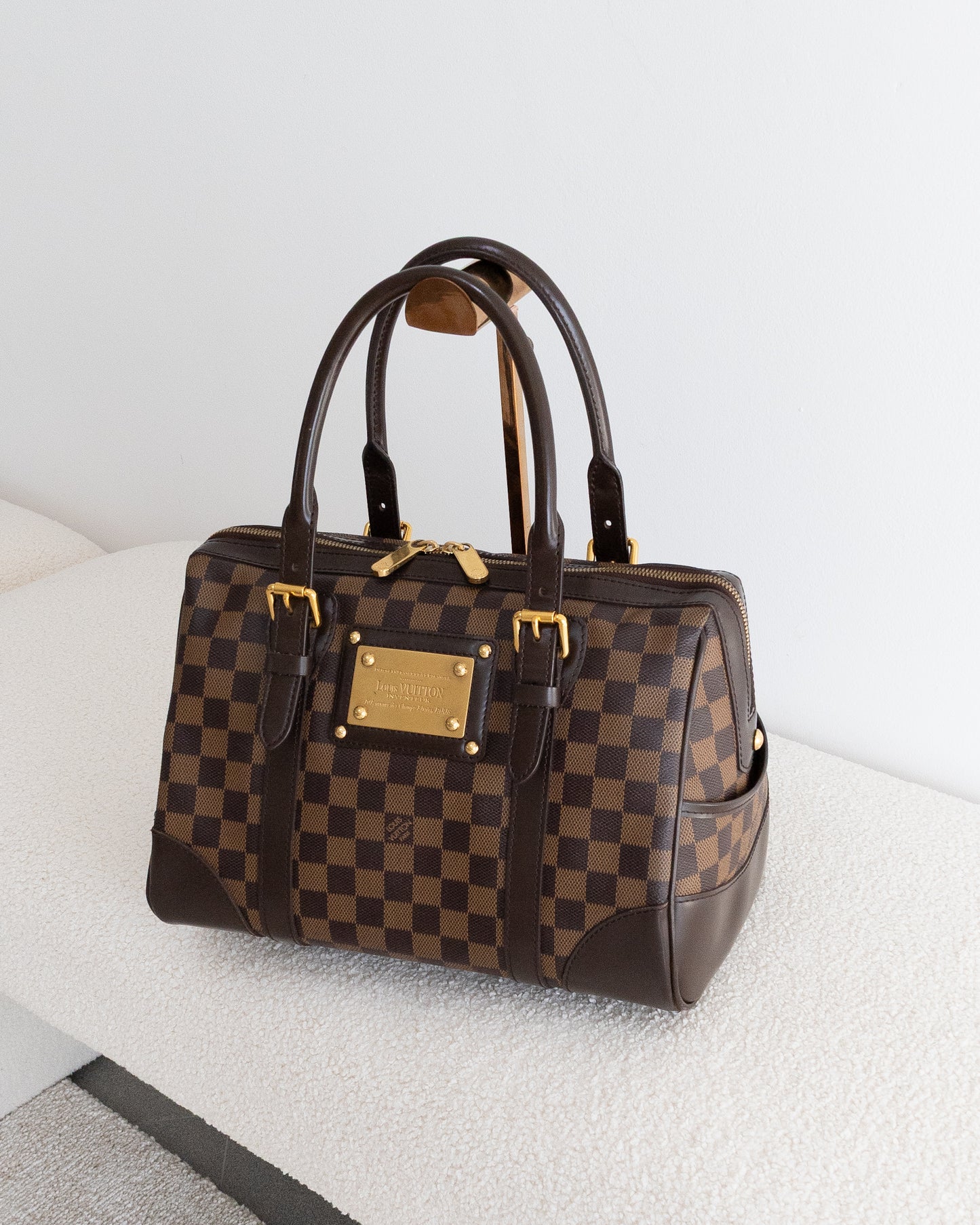 LOUIS VUITTON Bekerly
