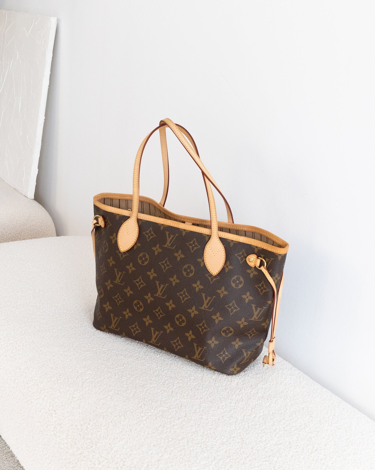 LOUIS VUITTON Neverfull PM