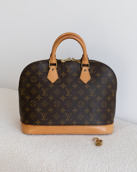LOUIS VUITTON Alma PM