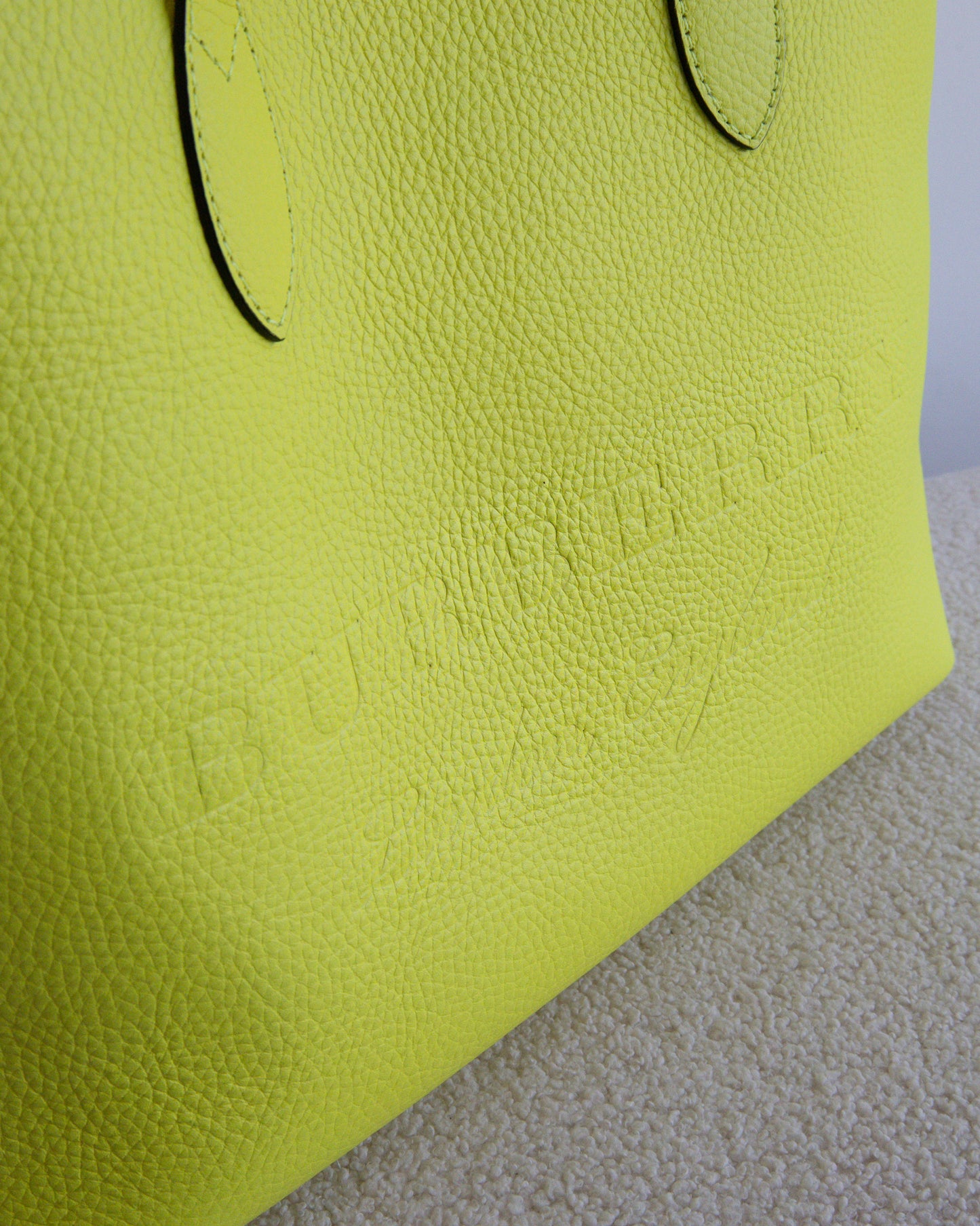 BURBERRY Tote