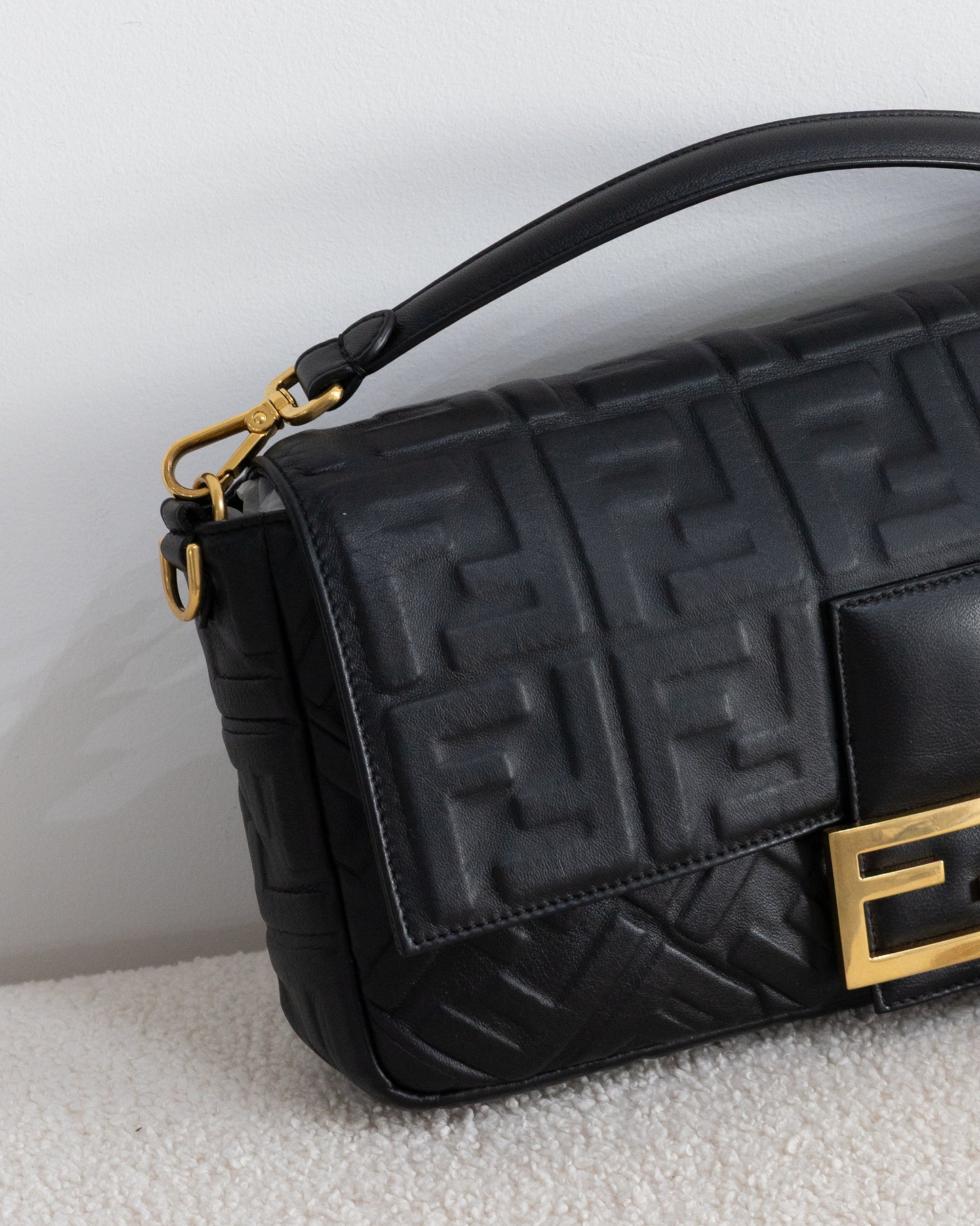 FENDI Baguette 2 Ways