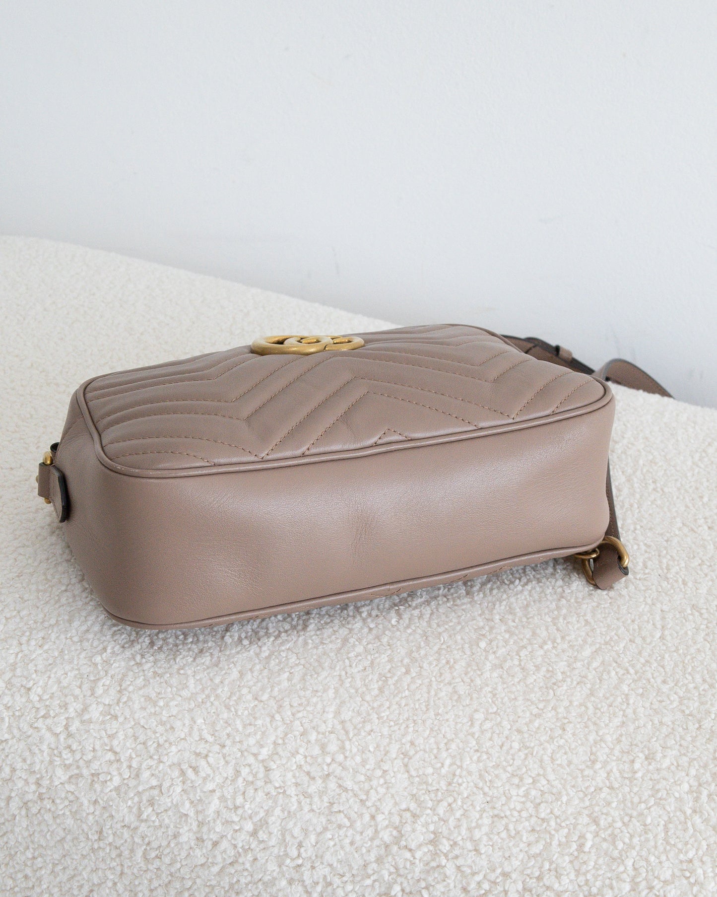 GUCCI GG Marmont Crossbody