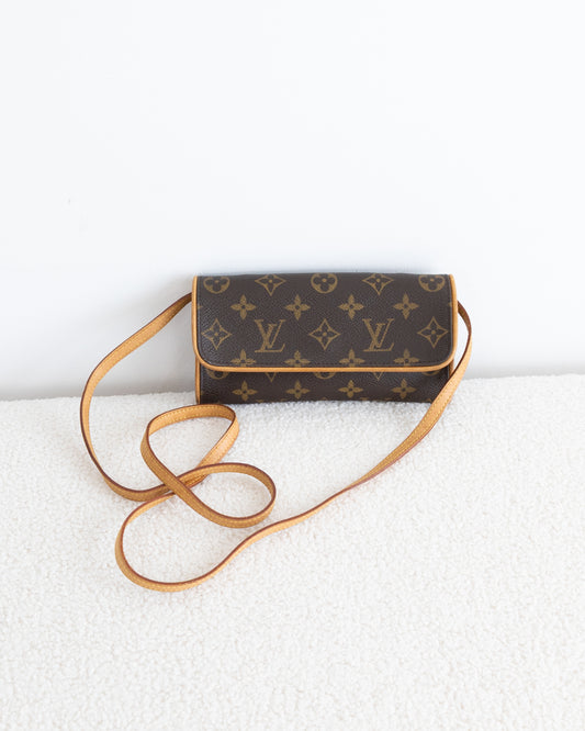 LOUIS VUITTON Twin Pochette