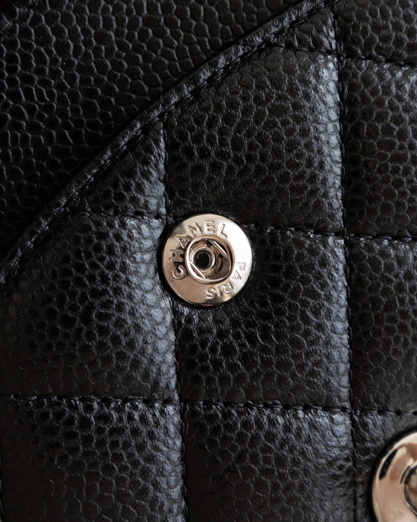 CHANEL Classic Double Flap Médium