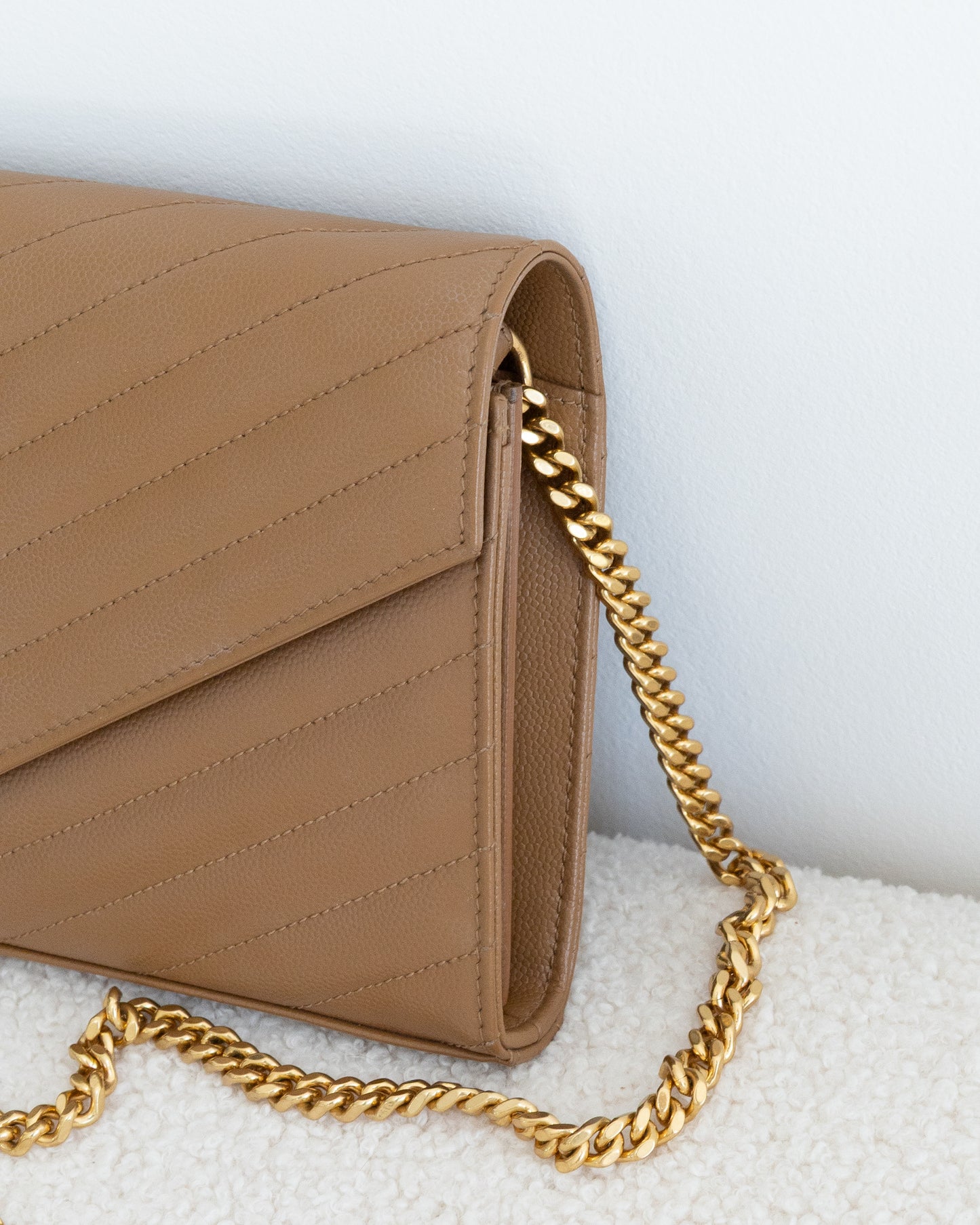 SAINT LAURENT Cassandre WOC